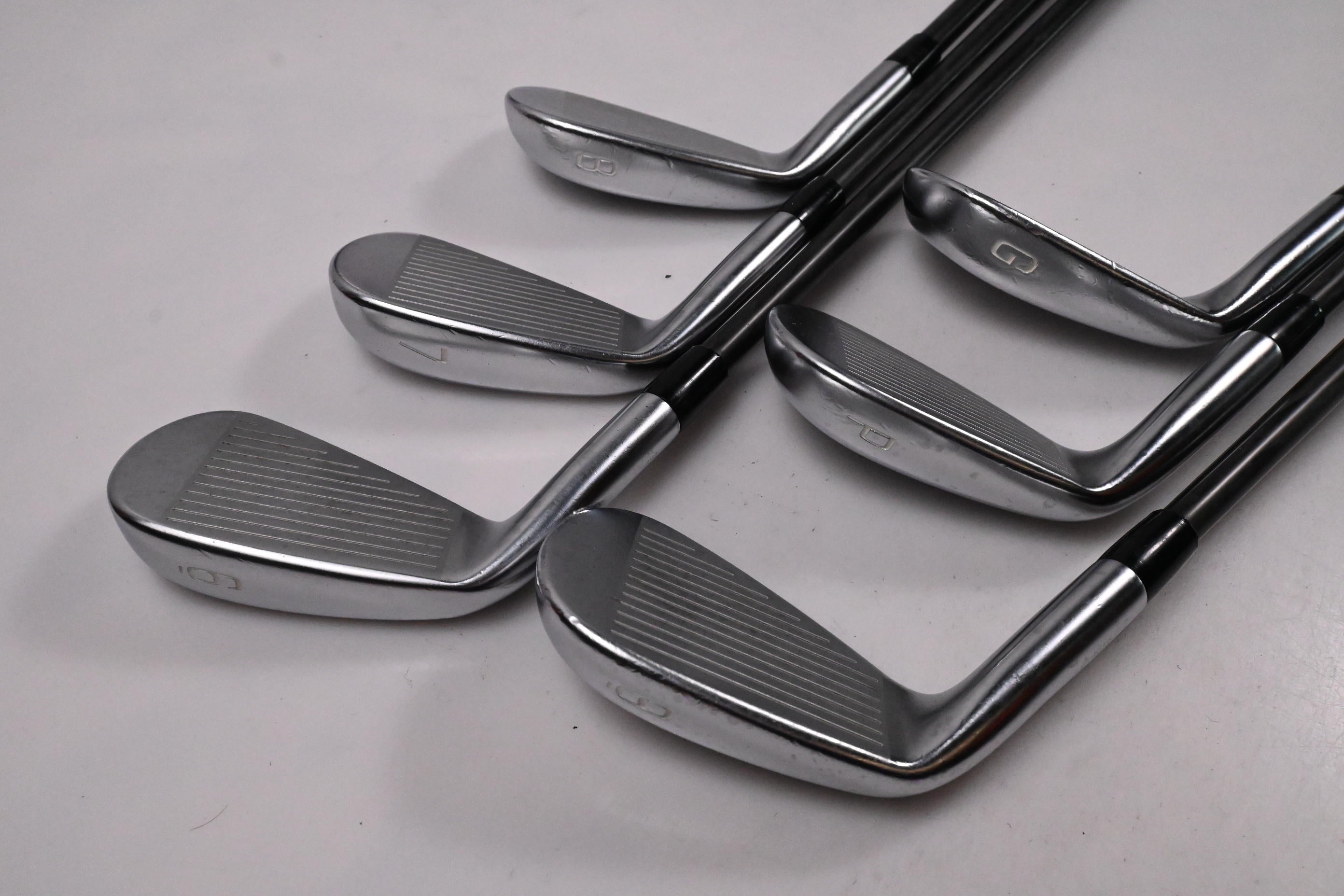 Mizuno JPX 923 Forged Irons / 6-PW+GW / Regular Flex Baddazz 65 Shafts
