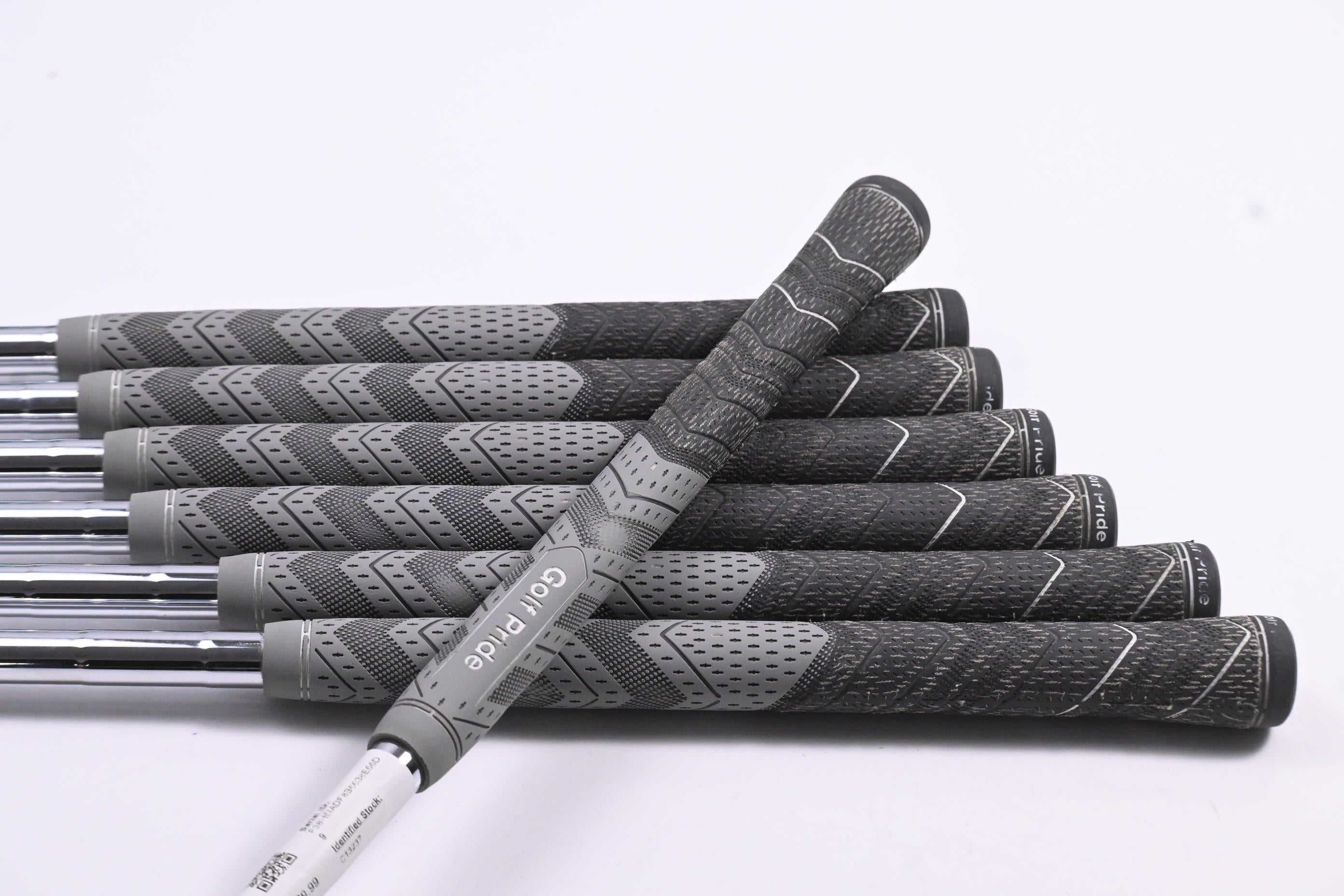 Taylormade P760 Irons / 4-PW / Stiff Flex Dynamic Gold 105 S300 Shafts