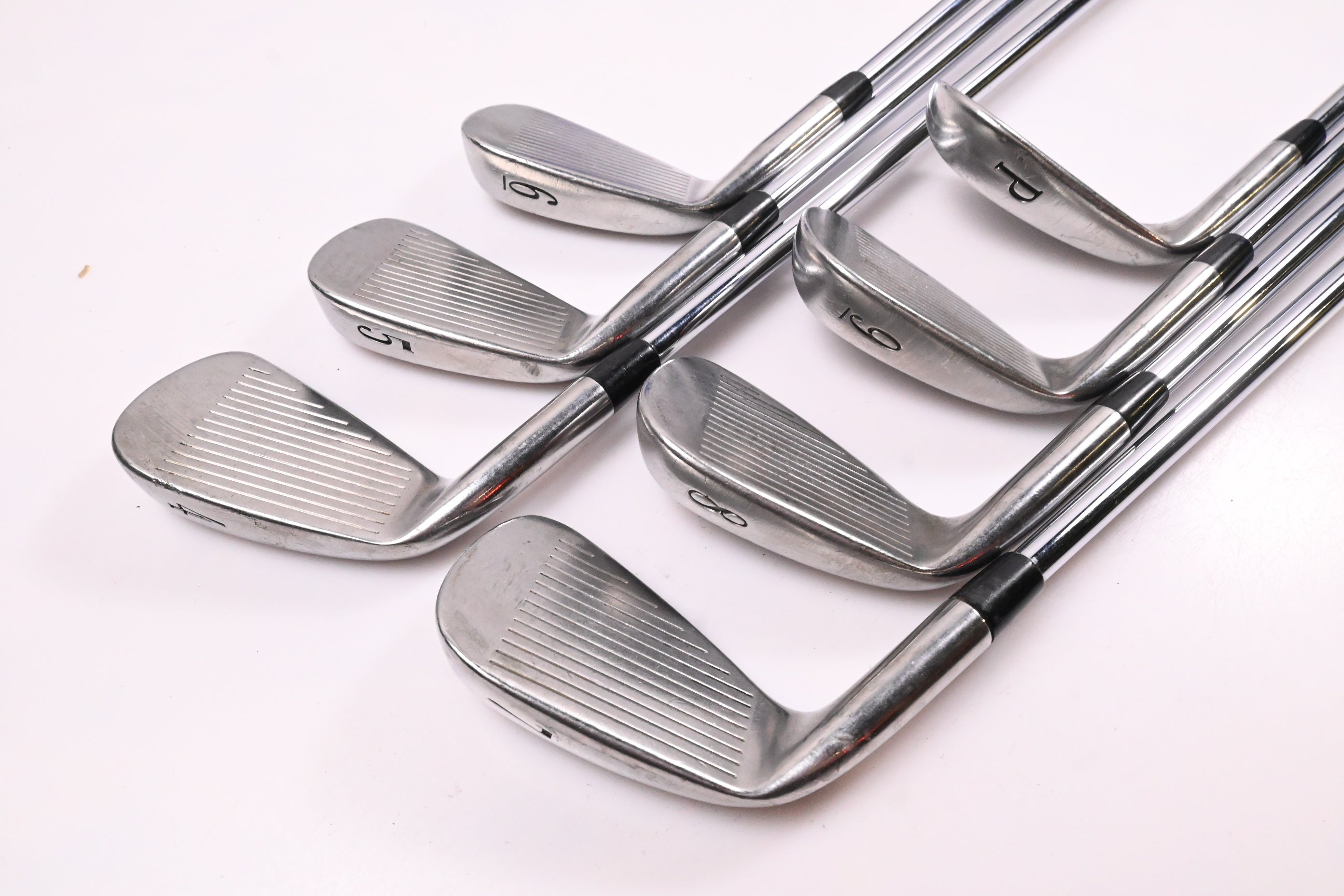 Titleist DCI 981 Irons / 4-PW / Stiff Flex Steel Shafts