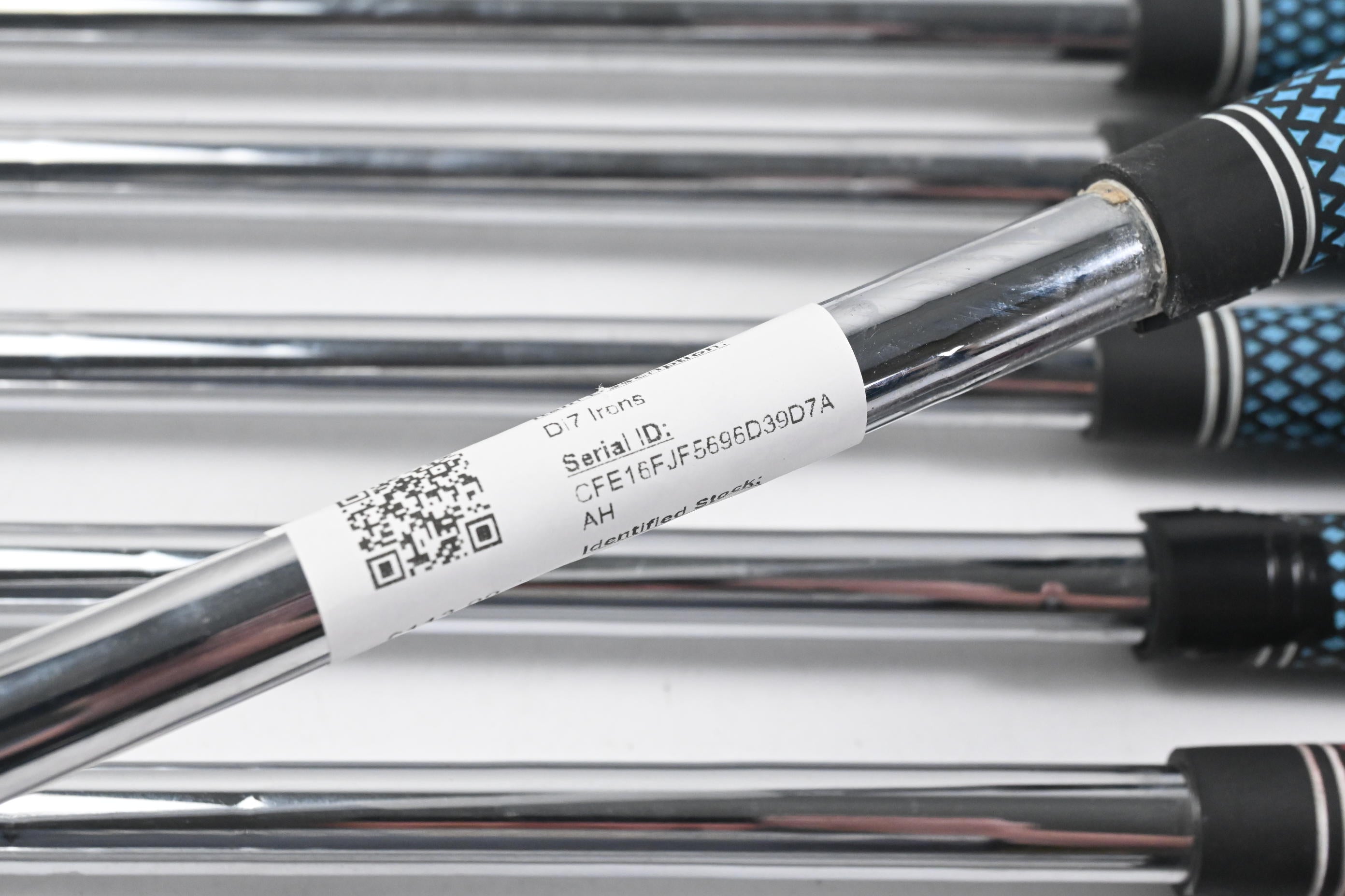 Wilson Di7 Irons / 4-PW+SW / Uniflex TX-105 Shafts