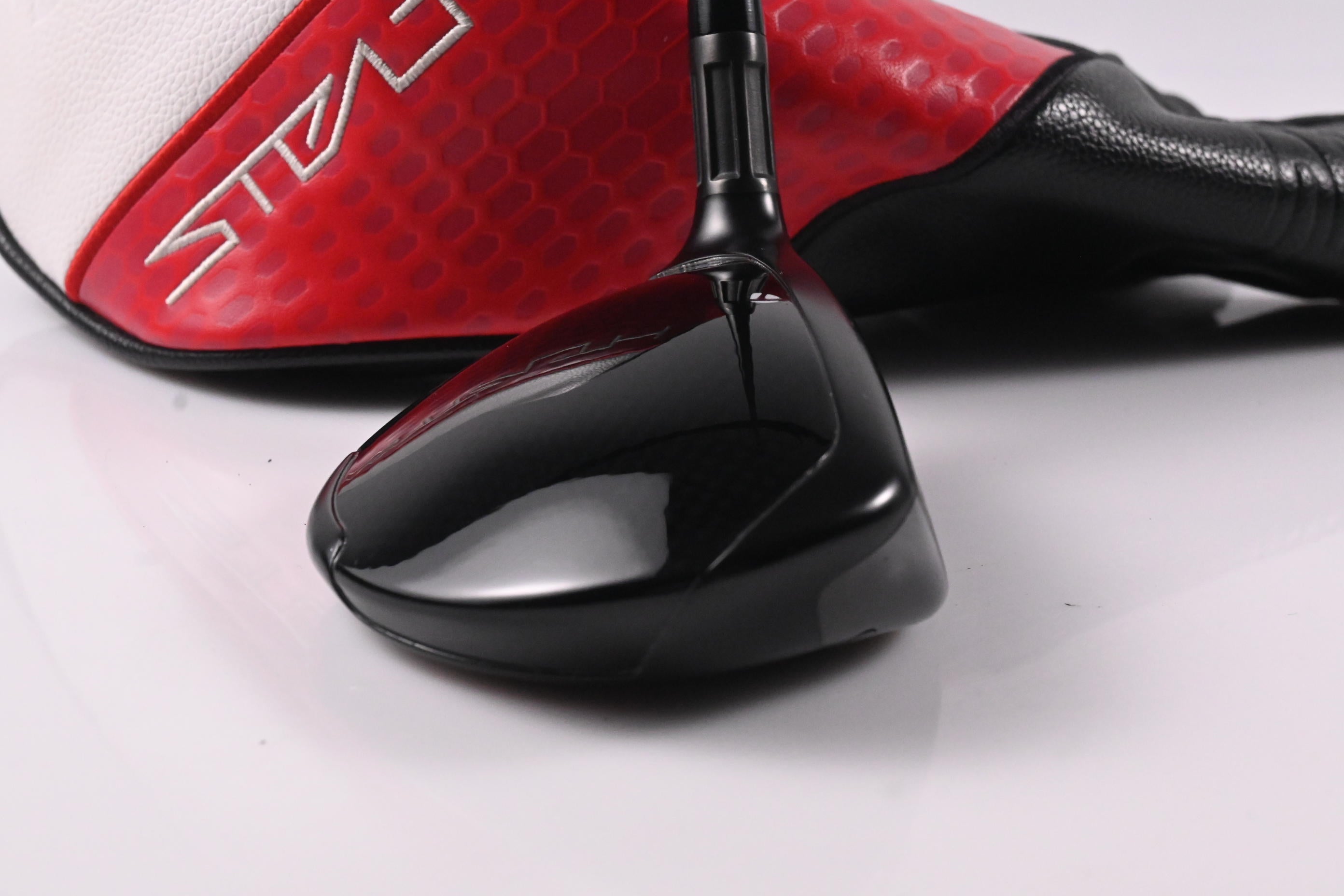 Taylormade Stealth 2 #5 Wood / 18 Degree / Regular Flex Ventus TR Red 5 Shaft