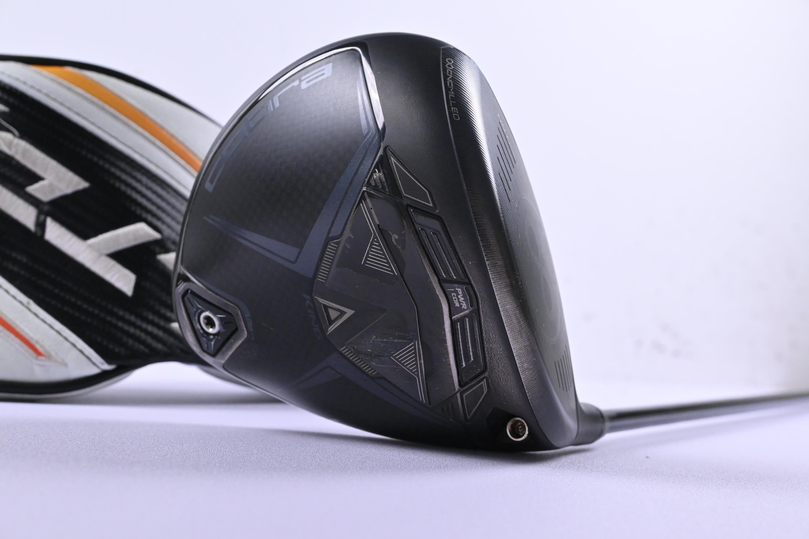 Cobra LTDx Black Driver / 10.5 Degree / Regular Flex UST LIN-Q M40X 6 Shaft