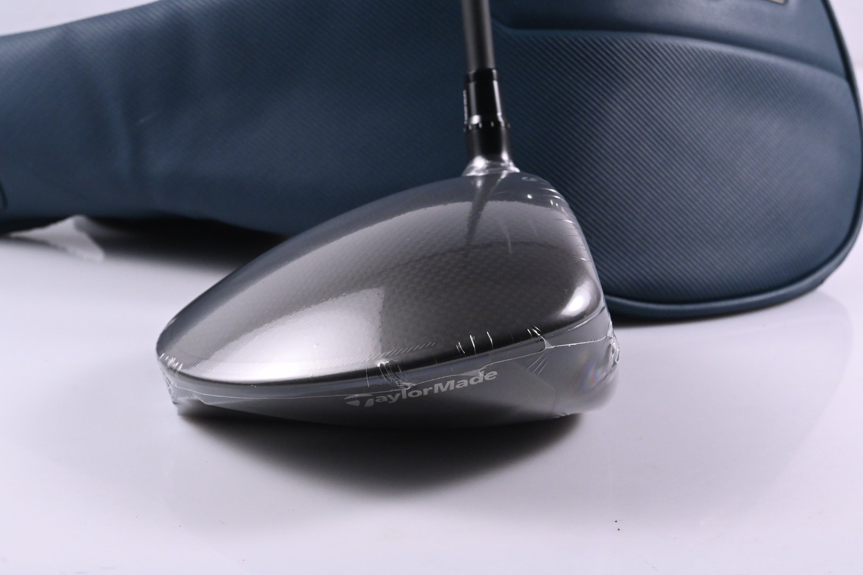 Taylormade Qi4D Max Driver / 10.5 Degree / Regular Flex Reax Blue 50 Shaft