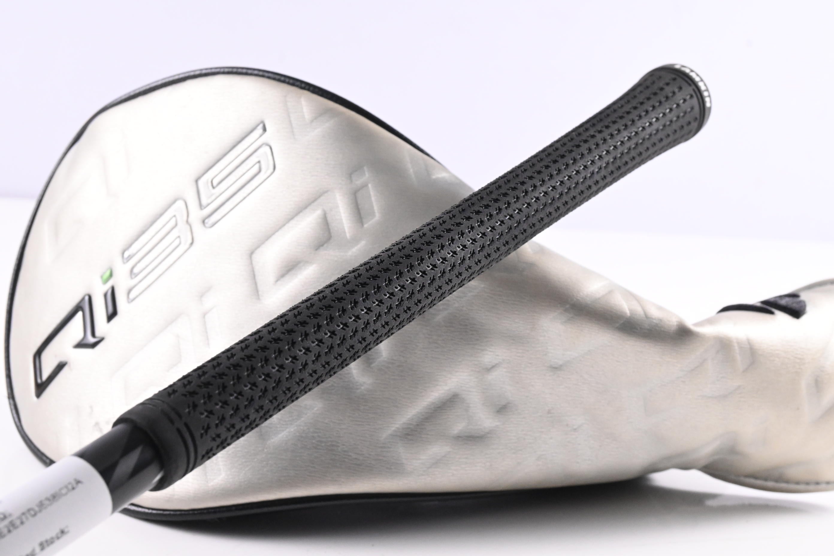 Taylormade Qi35 Driver / 10.5 Degree / Regular Flex Project X Cypher 2.0 50