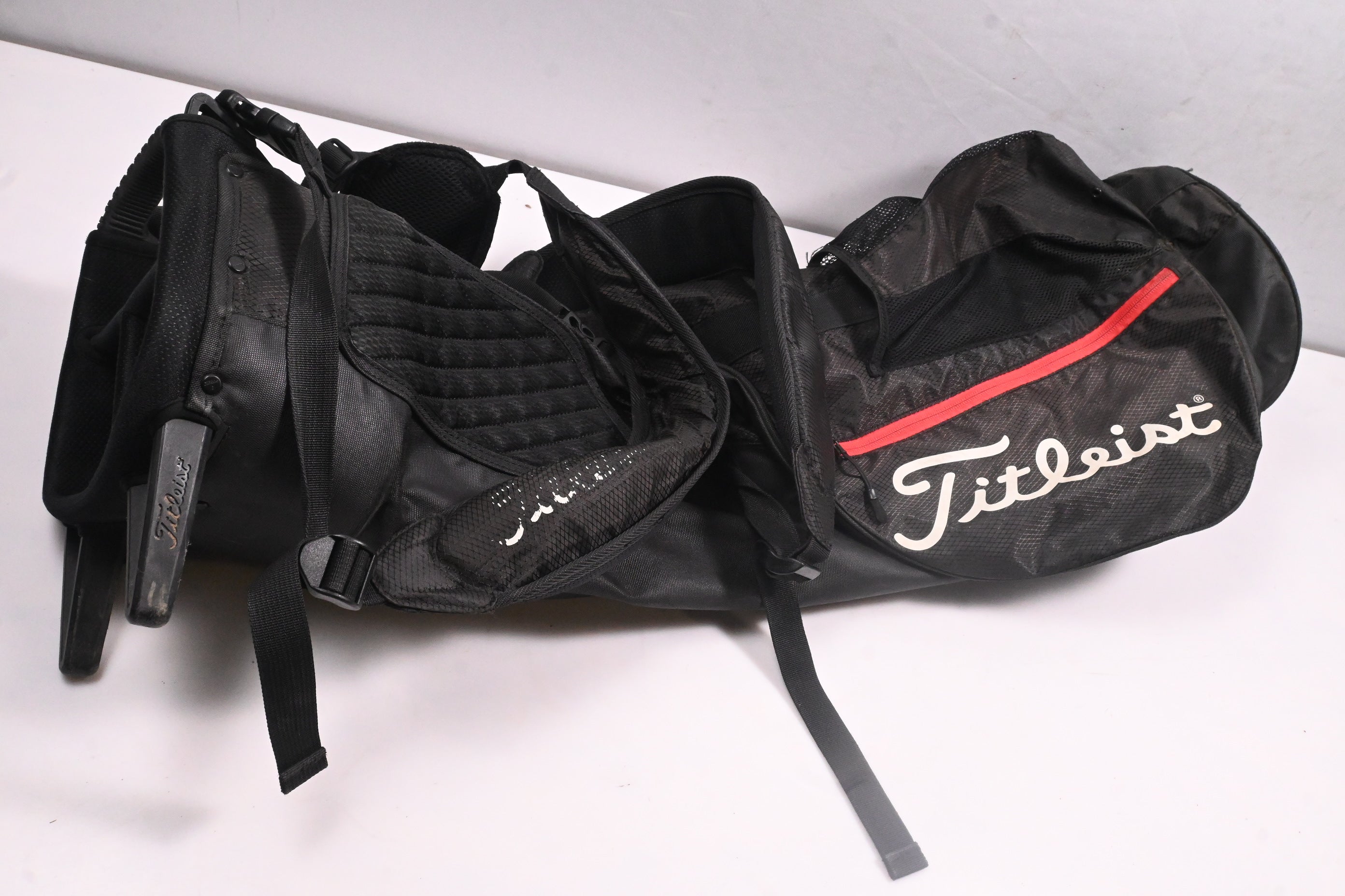 Titleist Pencil Bag / 3-Way Divider / Black, Red