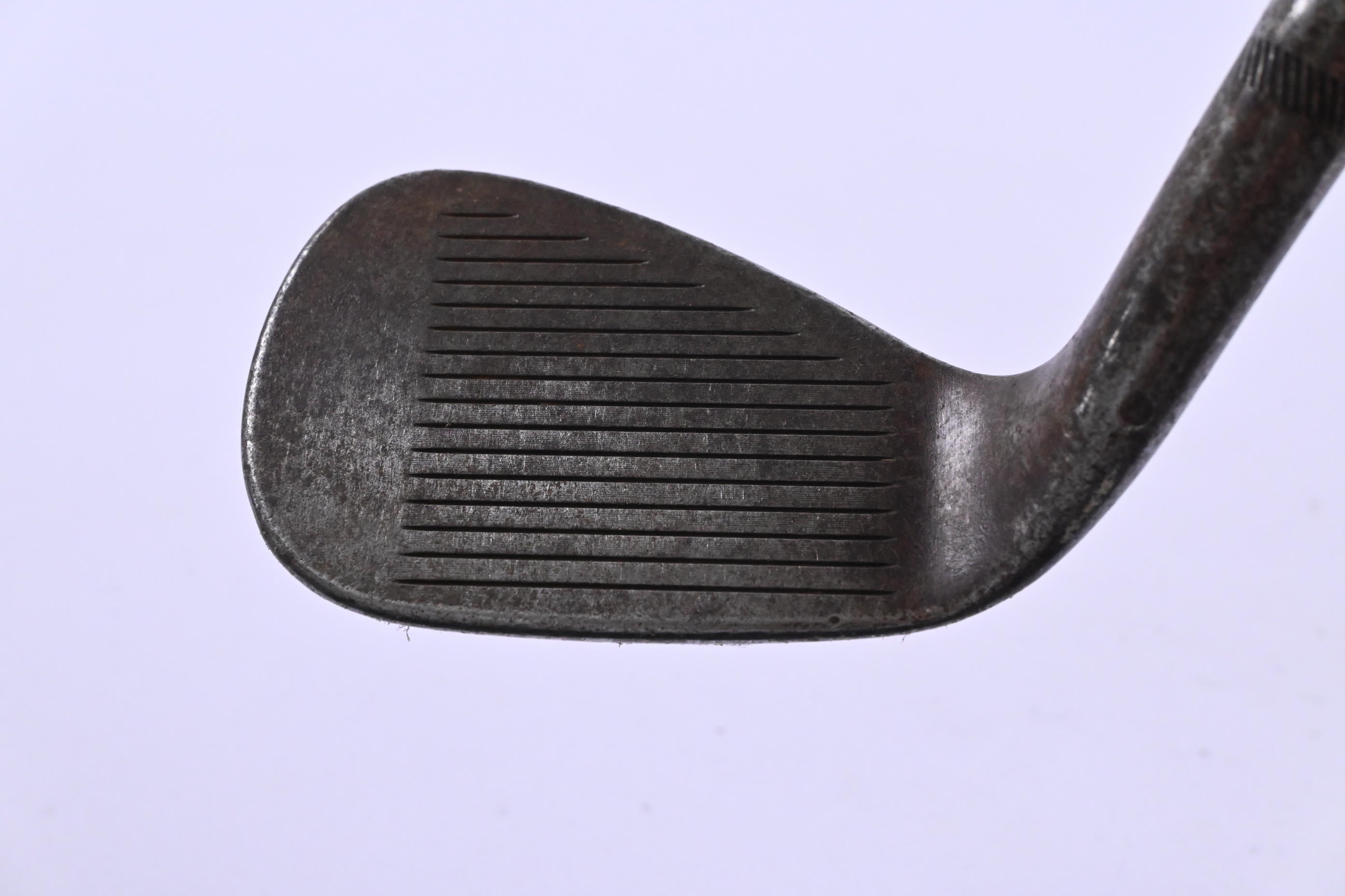 Titleist Vokey SM8 Pitching Wedge / 46 Degree / Stiff Flex Dynamic Gold S200