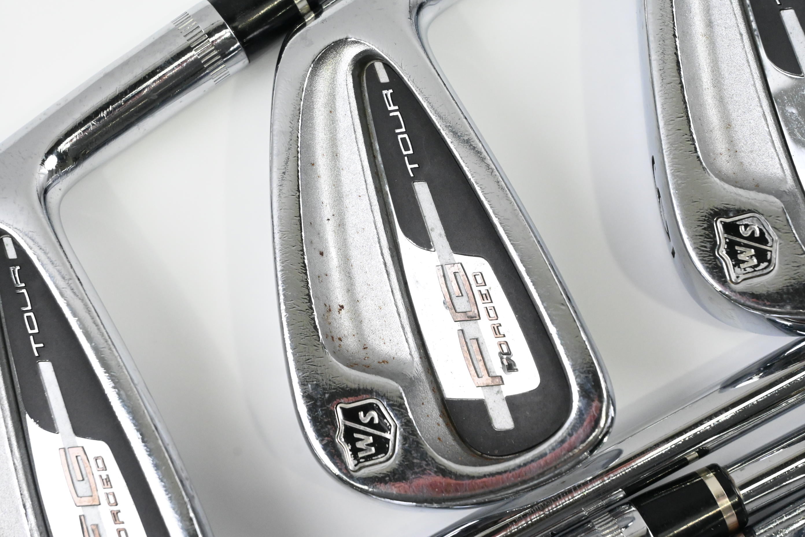 Wilson FG Tour Irons / 4-PW / Stiff Flex Dynamic Gold S300 Shaft