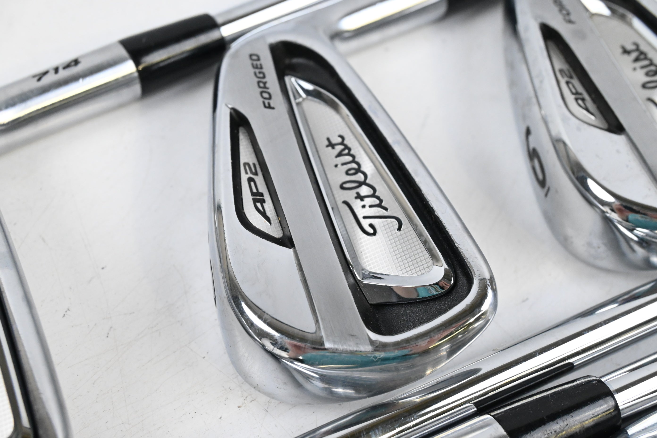 Titleist 714 AP2 Irons / 4-PW / Regular Flex Dynamic Gold R300 Shafts