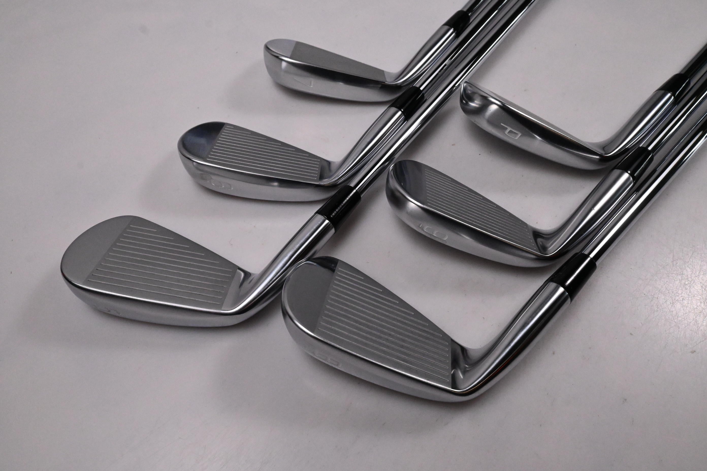 Mizuno Pro M-13 Irons / 5-PW / X-Flex N.S.Pro Modus³ Tour 120 Shafts