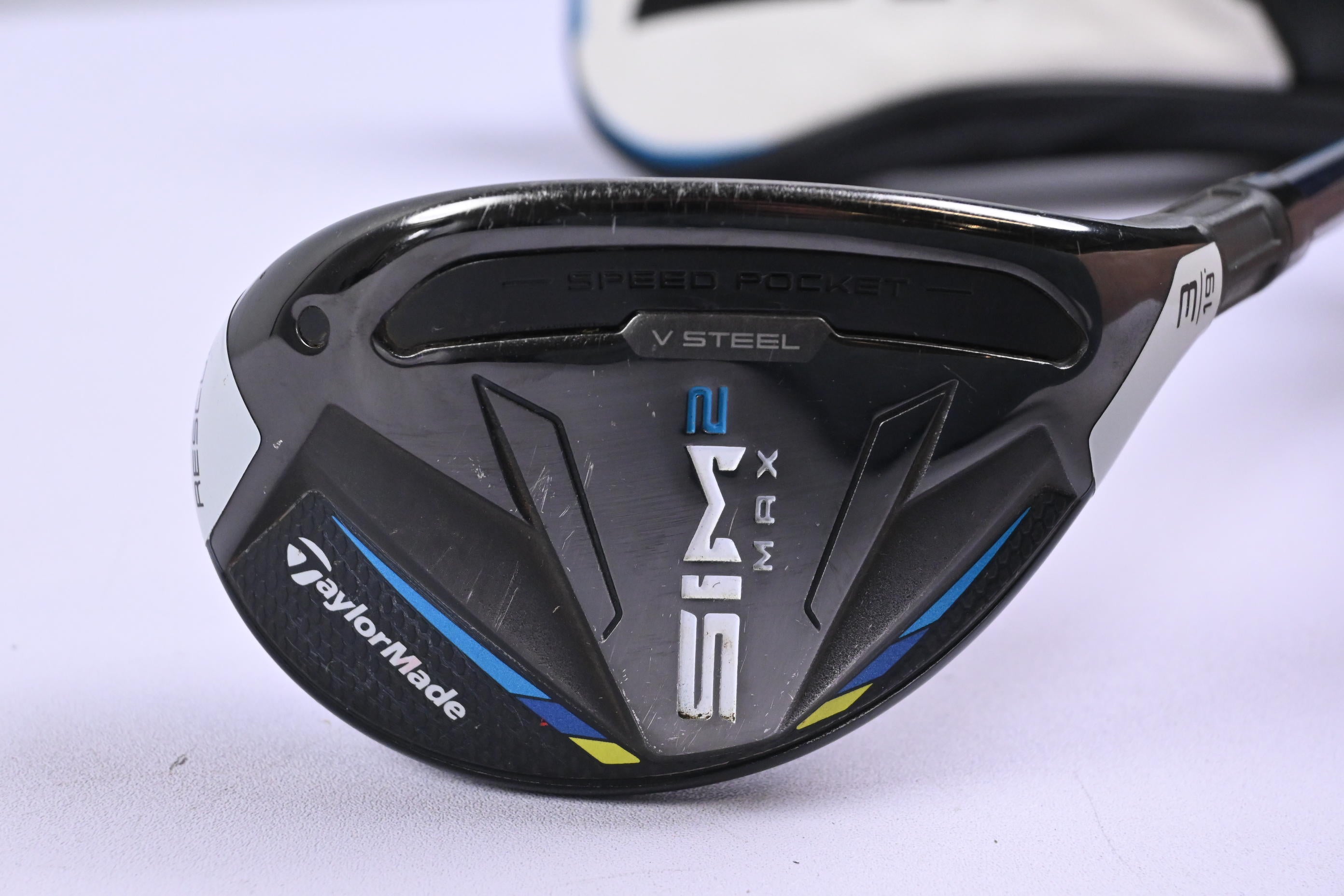 Taylormade SIM2 Max #3 Hybrid / 19 Degree / Regular Flex Ventus Blue 6 Shaft