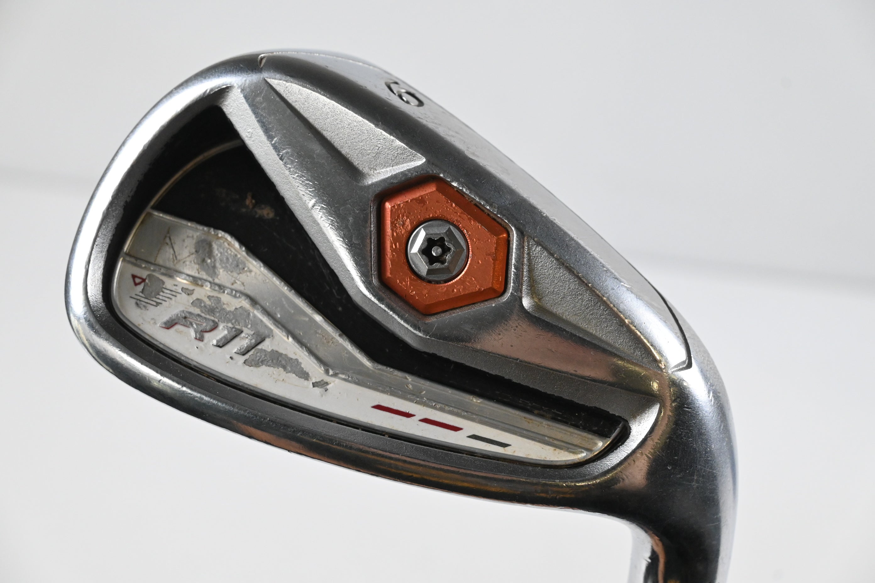 Taylormade R11 #9 Iron / Regular Flex Dynamic Gold R300 Shaft
