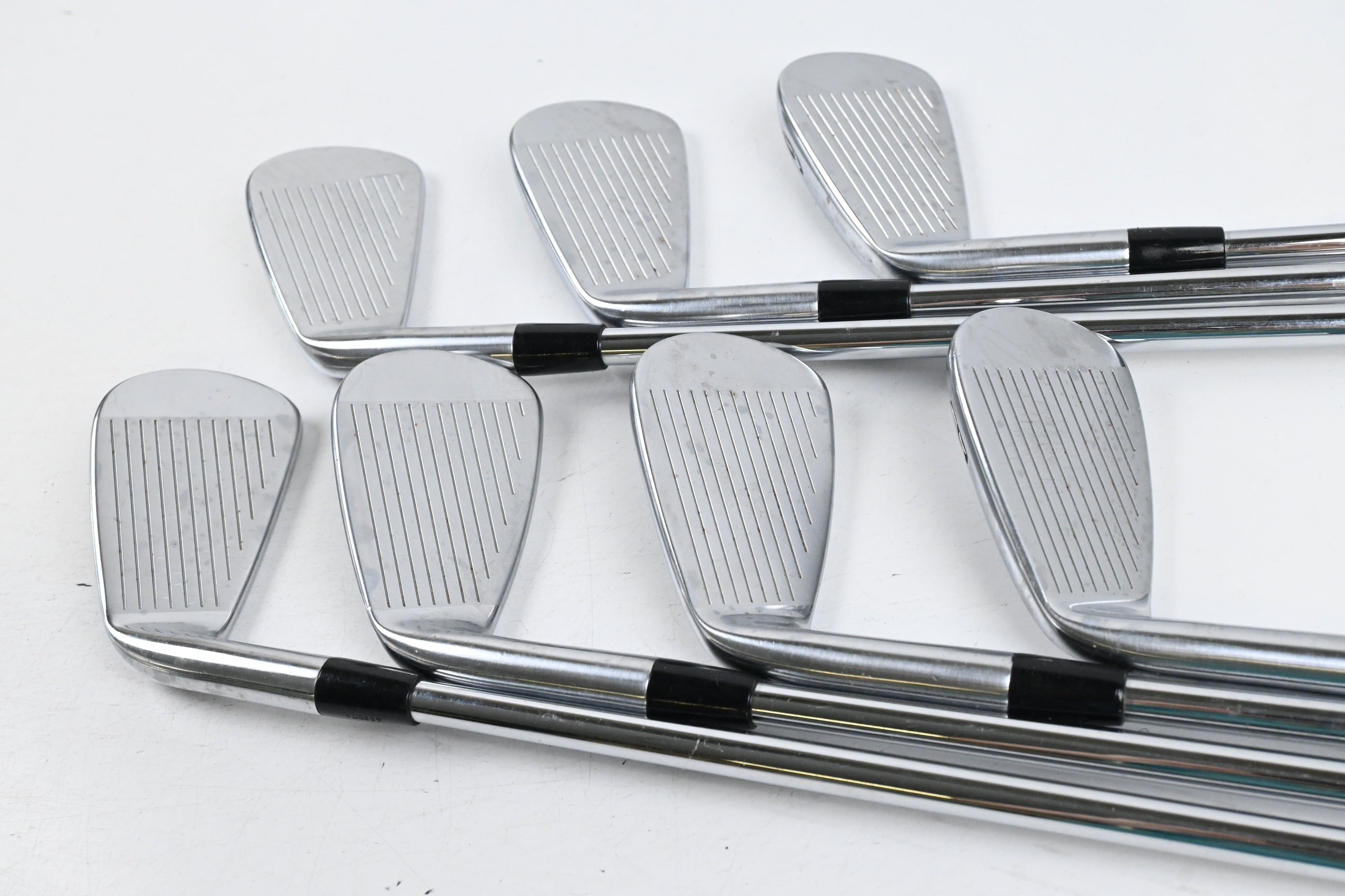 Titleist 714 AP2 Irons / 4-PW / Regular Flex Dynamic Gold R300 Shafts