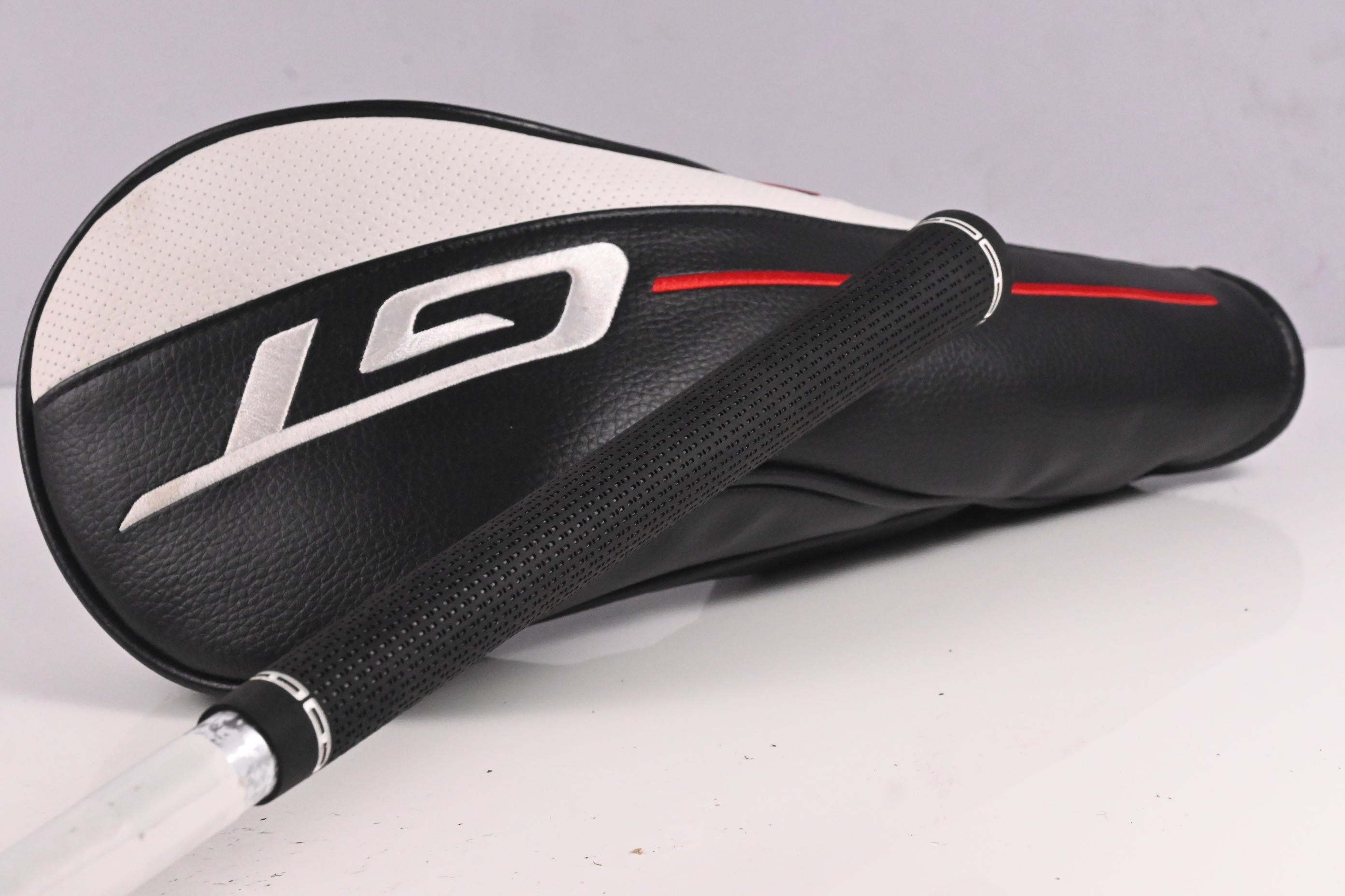 Titleist GT2 Driver / 10 Degree / Regular Flex Denali Red 50 Shaft
