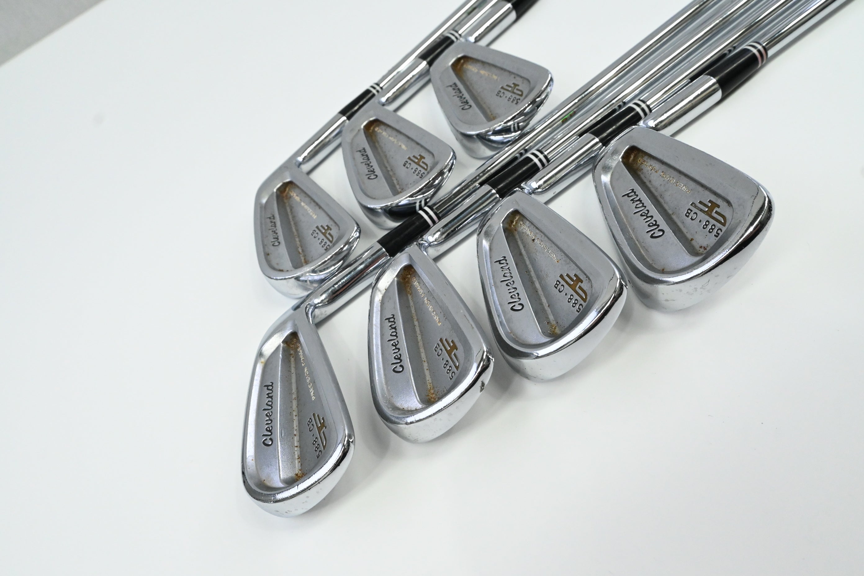Cleveland 588 CB Forged Irons / 3-9 / Stiff Flex Dynamic Gold S300 Shafts