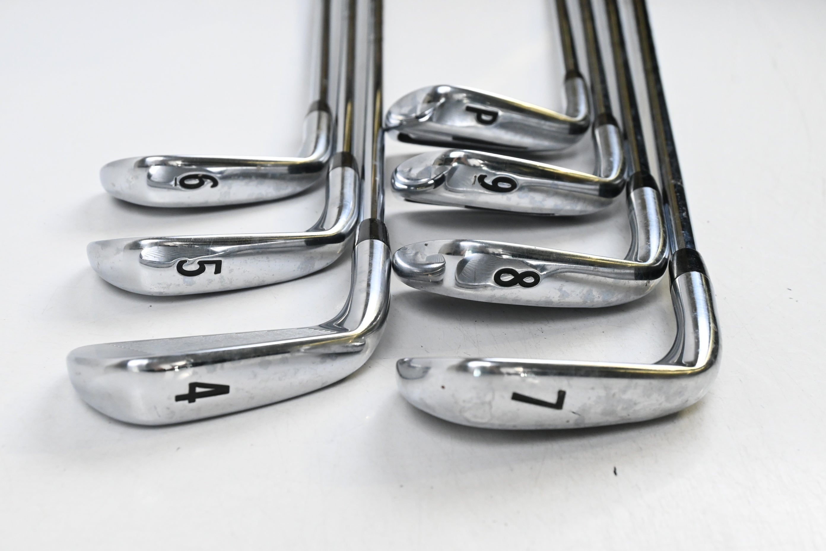 Titleist 714 AP2 Irons / 4-PW / Regular Flex Dynamic Gold R300 Shafts
