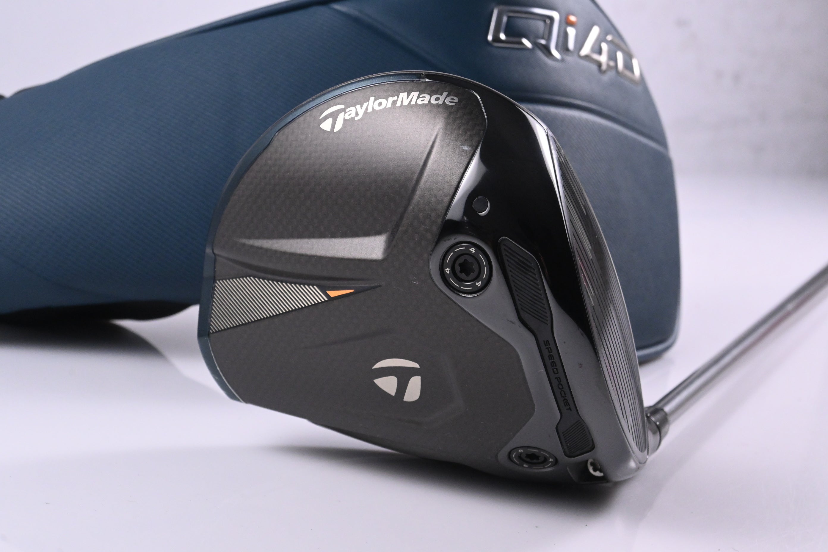 Taylormade Qi4D Driver / 9 Degree / Extra Stiff Flex Accra TZ 6 60 Shaft