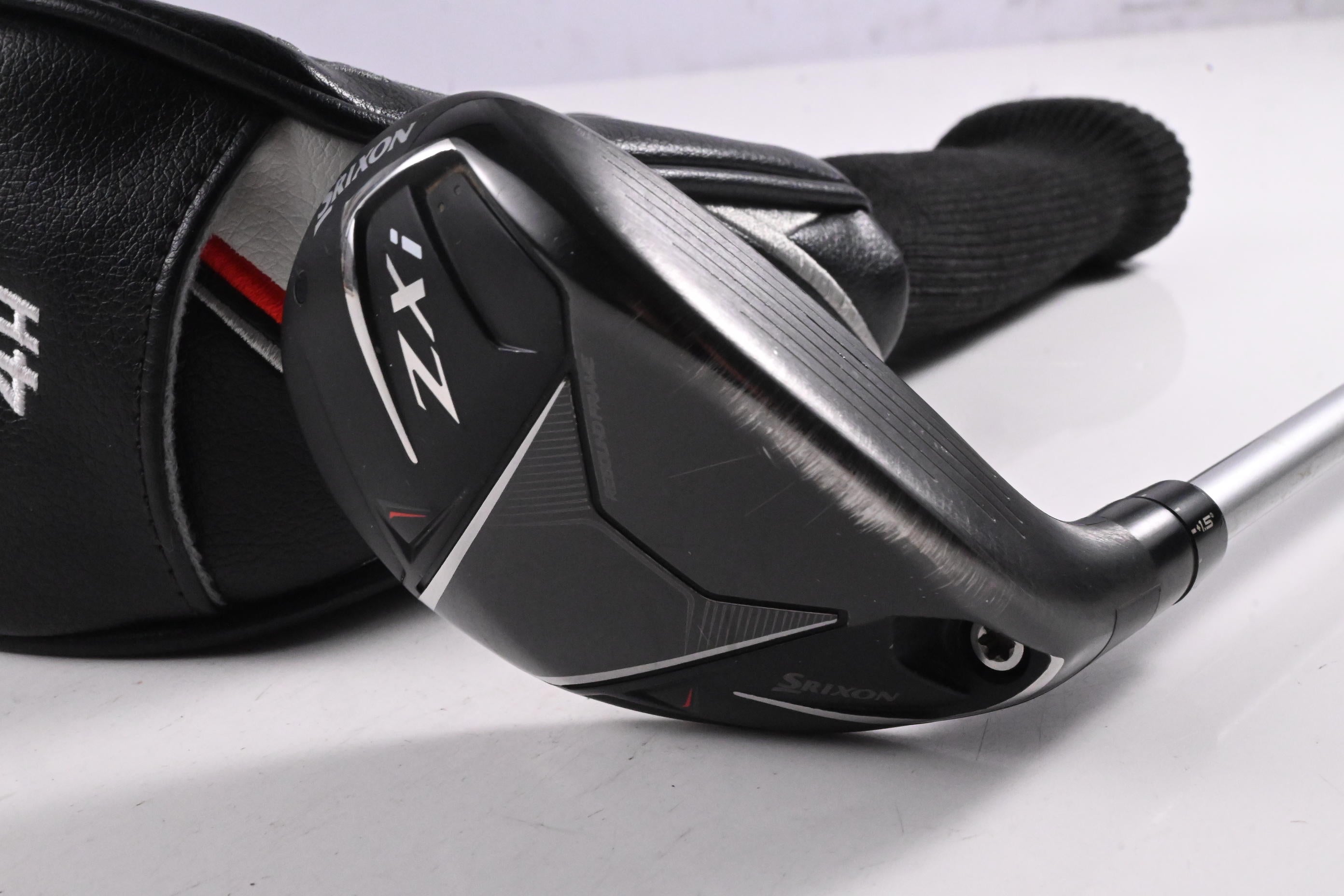 Srixon ZXi #4 Hybrid / 22 Degree / X-Flex Aldila Ascent Black 100 Shaft