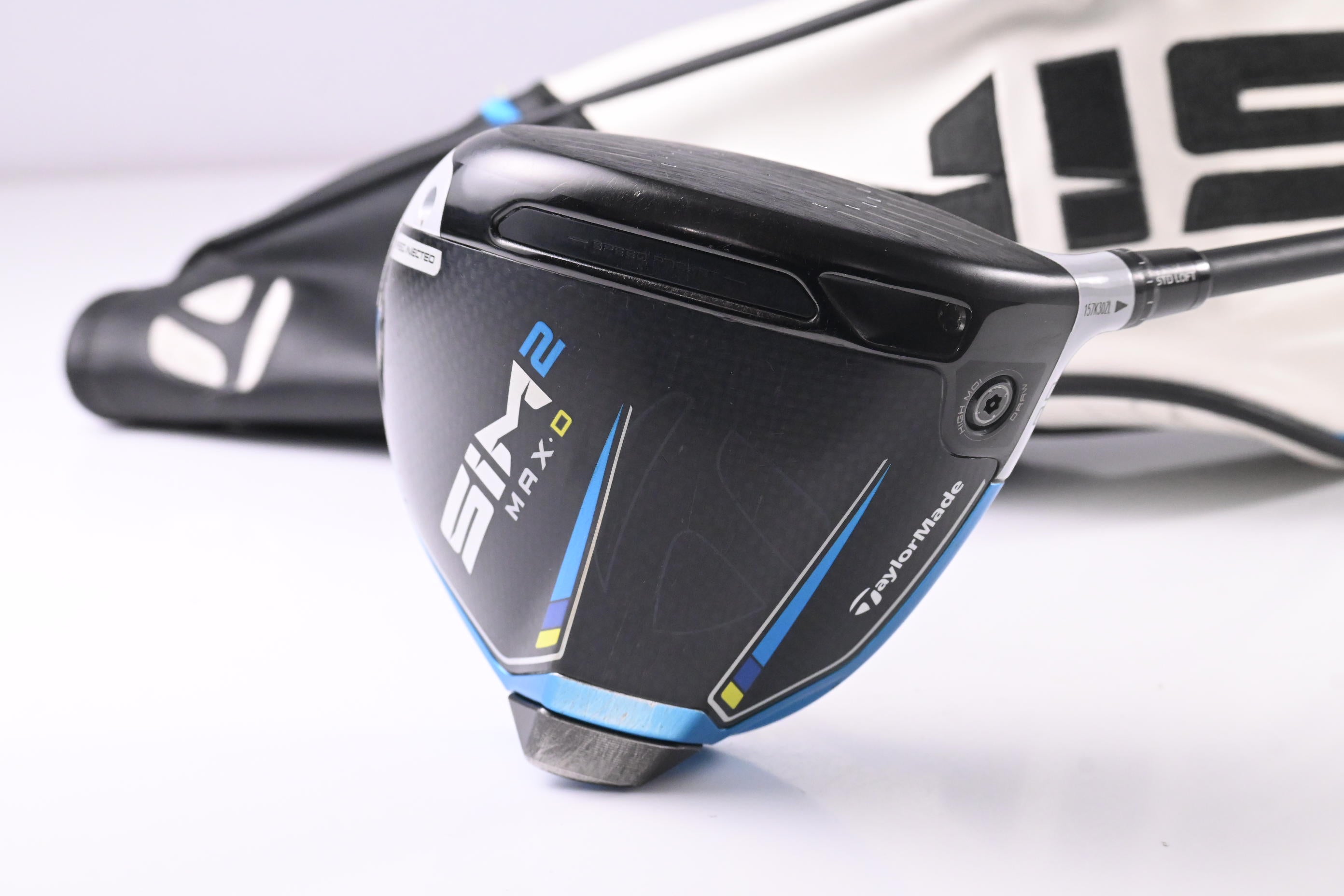 Taylormade SIM2 Max D Driver / 9 Degree / Regular Flex Kai'li Blue CB DarkWave