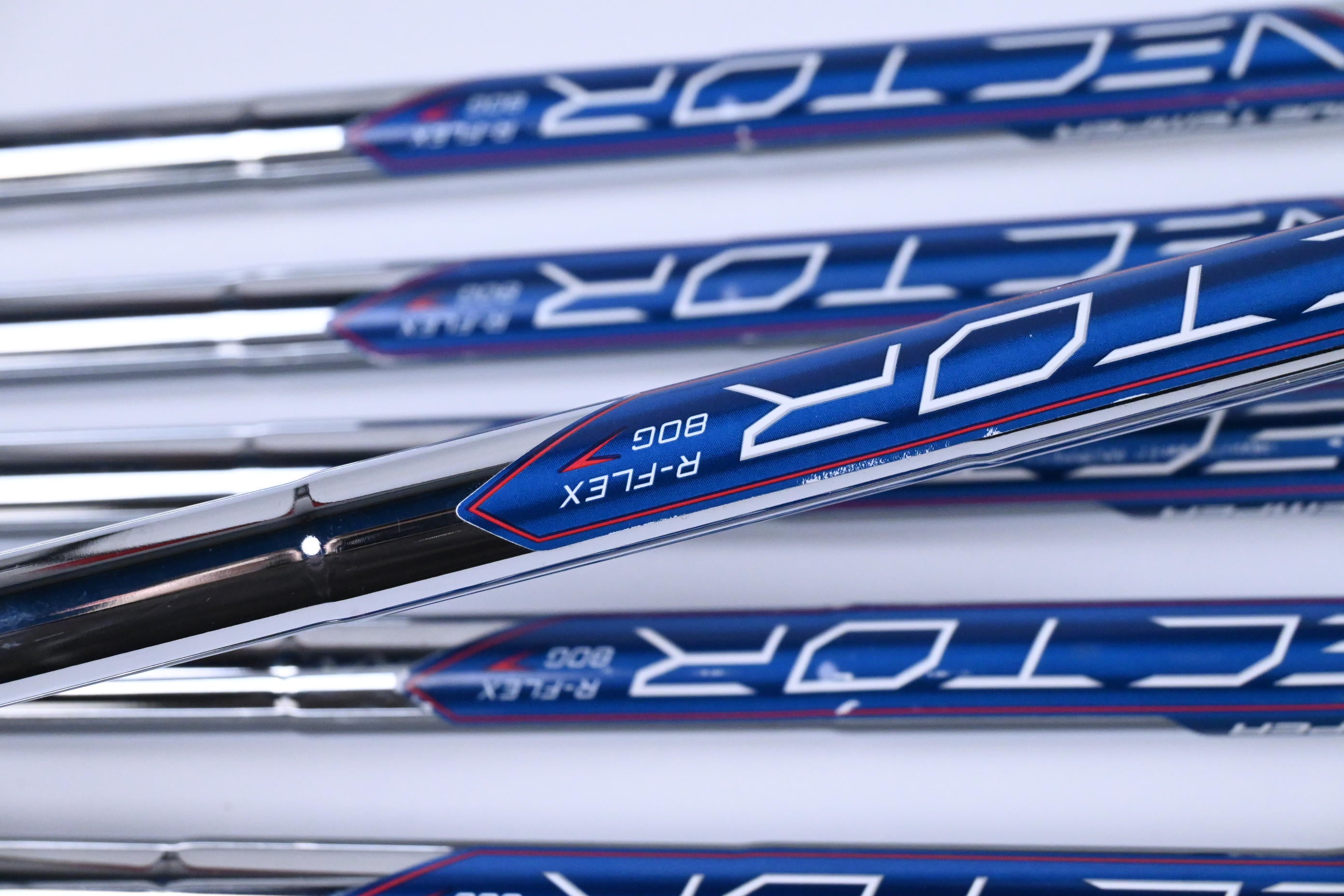 Callaway Elyte Irons / 5-PW / Regular Flex Vector 80 Shafts