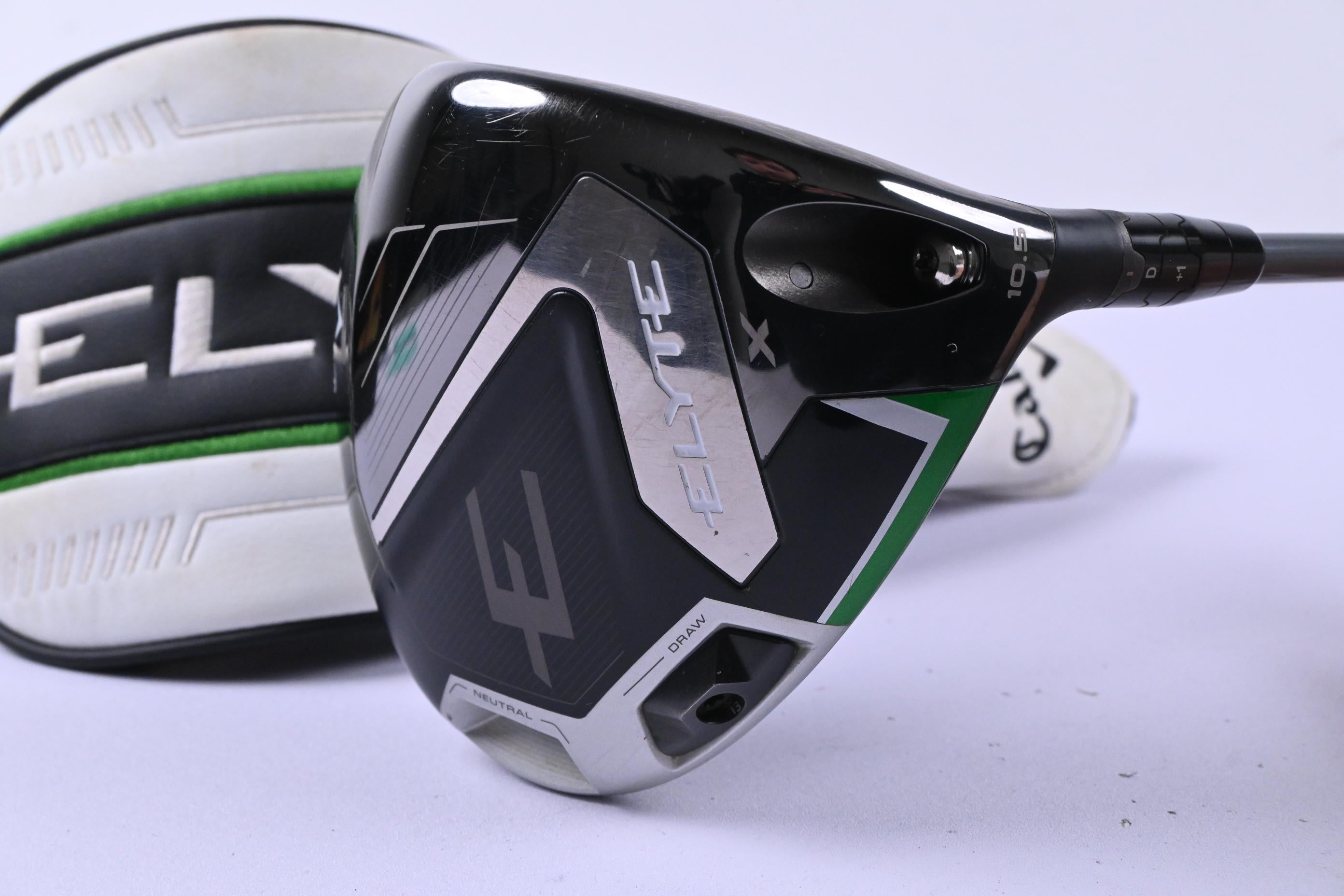 Callaway Elyte X Driver / 10.5 Degree / Regular Flex Denali Charcoal 50 Shaft