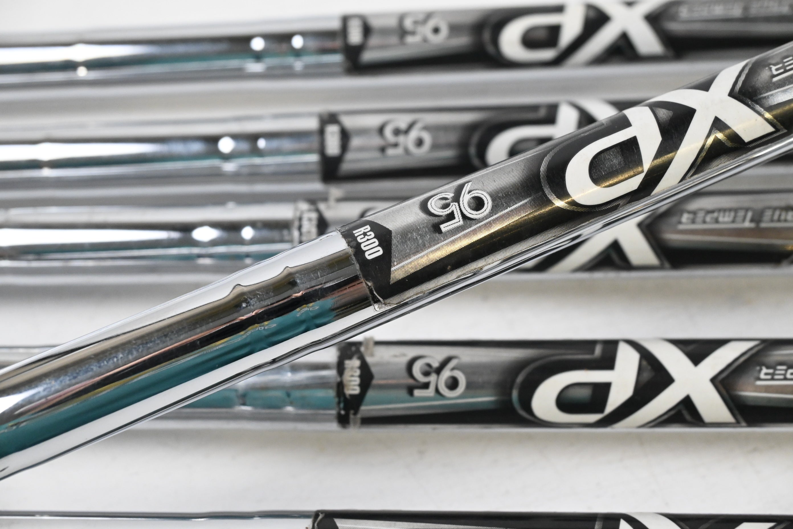 Mizuno JPX EZ 2016 Irons / 5-PW / Regular Flex XP 95 R300 Shafts