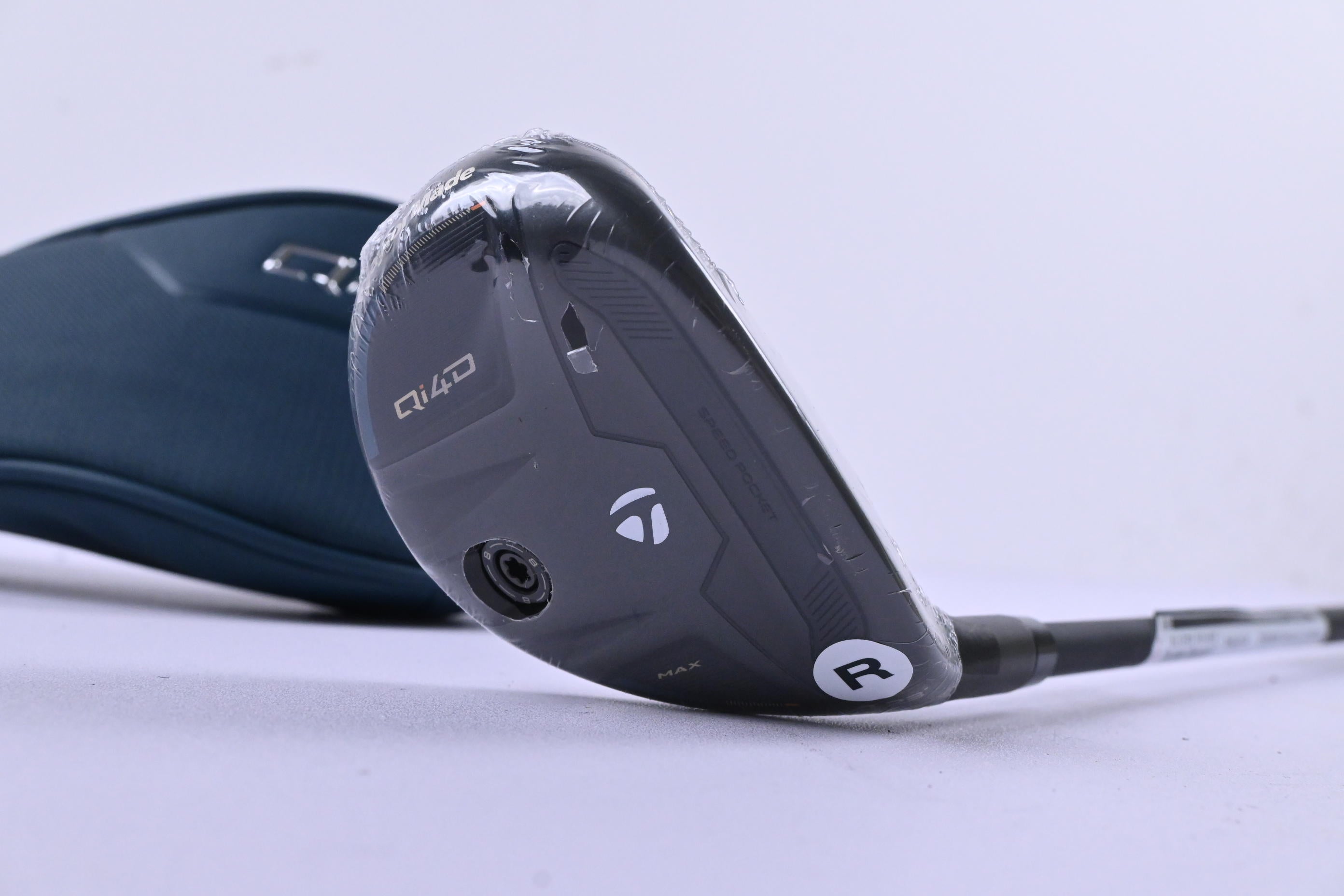 Taylormade Qi4D Max #4 Hybrid / 23 Degree / Regular Flex KBS REAX 50 Shaft