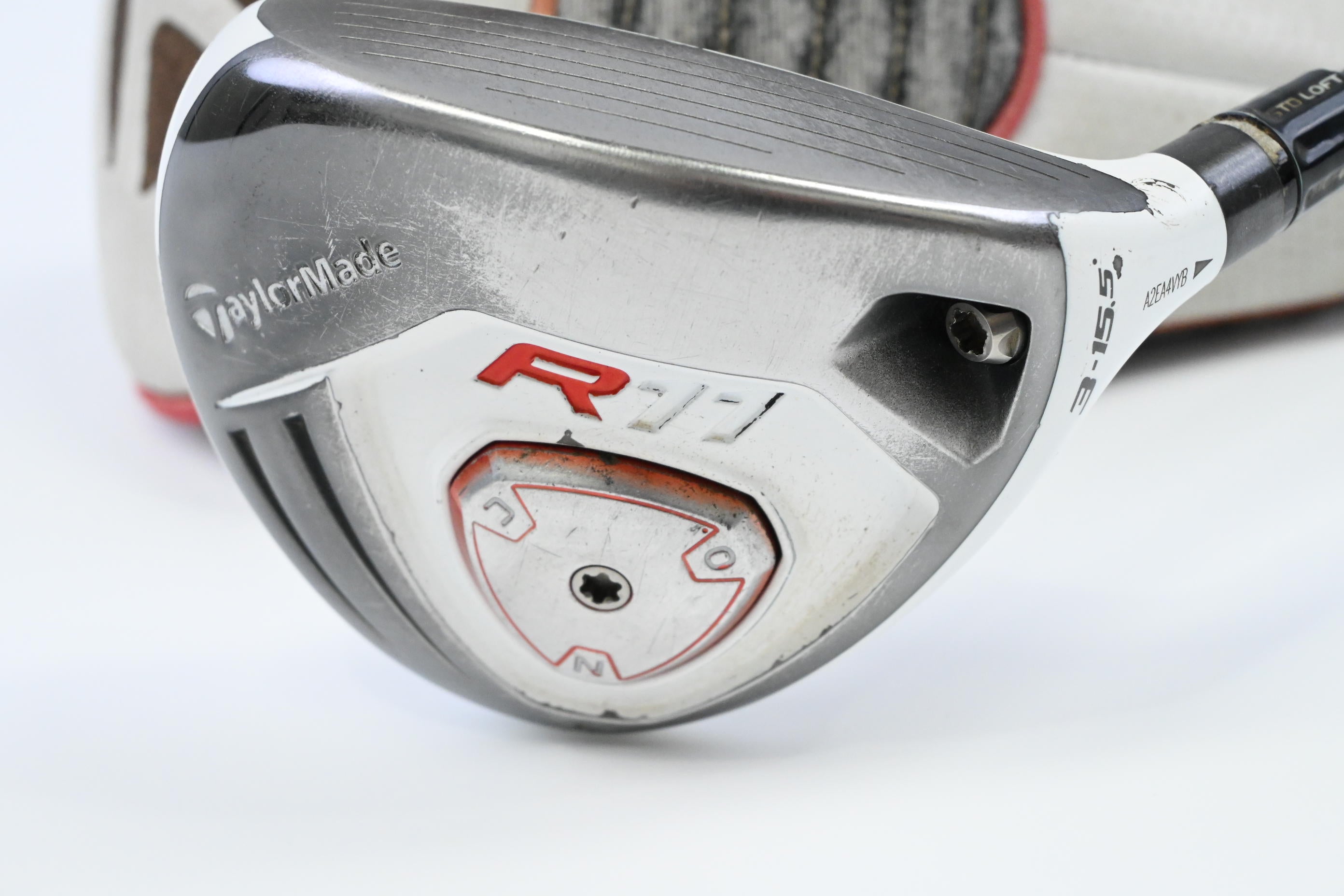 Taylormade R11 #3 Wood / 15.5 Degree / Regular Flex Fujikura Blur 70 Shaft