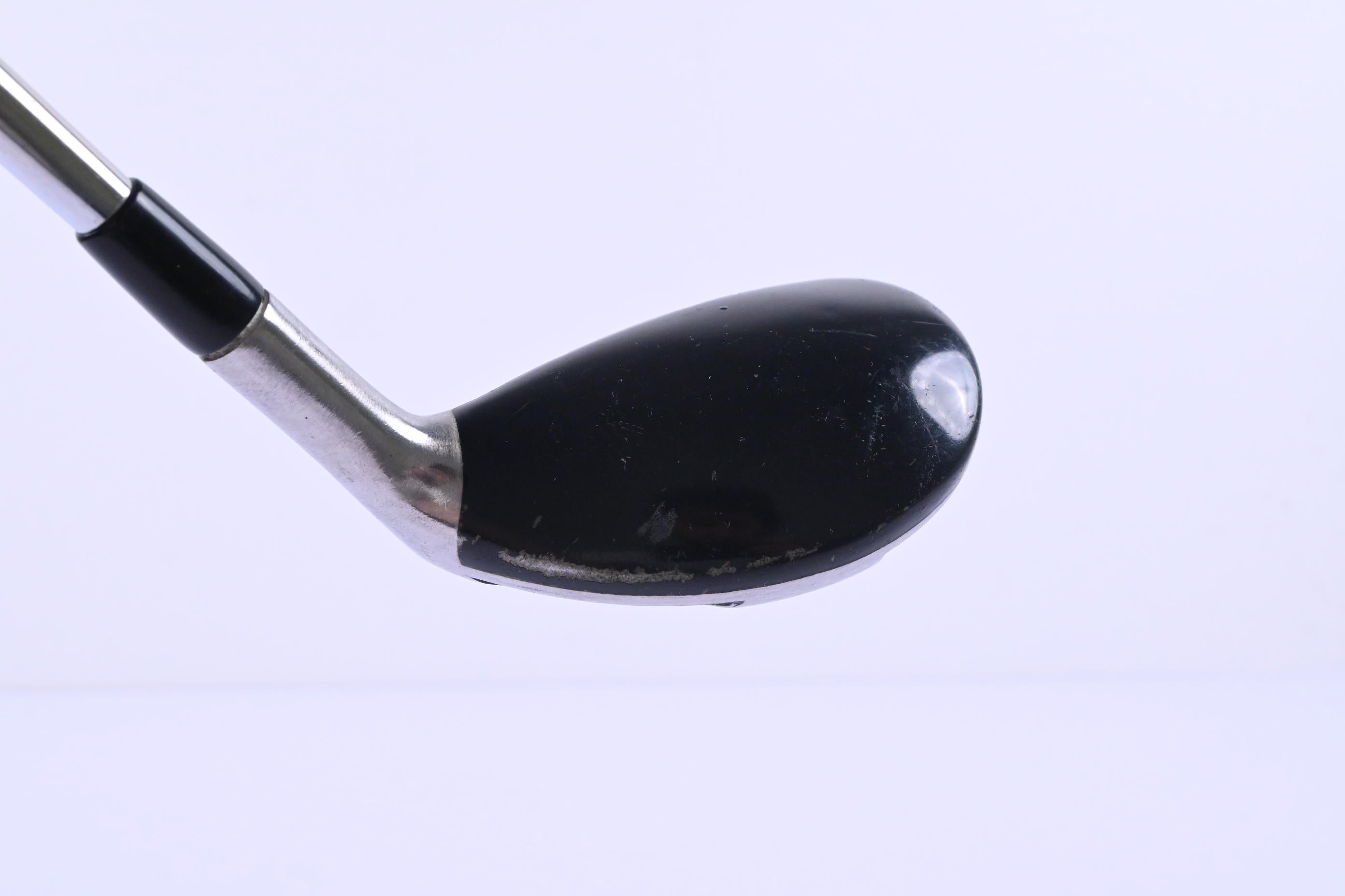 Titleist 585.H #3 Hybrid / 19 Degree / Regular Flex Steel Shaft