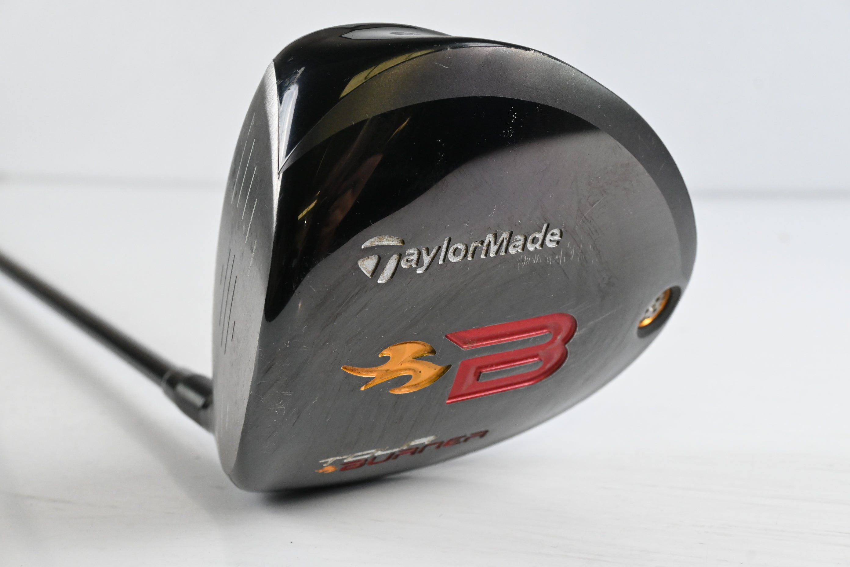 Left Hand Taylormade Tour Burner Driver / 10.5 Degree / Stiff Flex REAX 60 Shaft