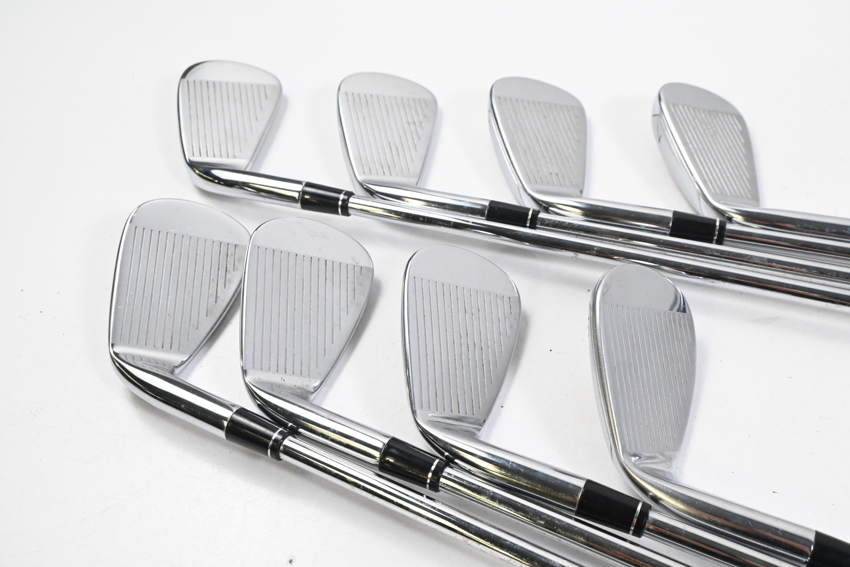 Taylormade R11 Irons / 4-PW+SW / Regular Flex KBS 90 Shafts