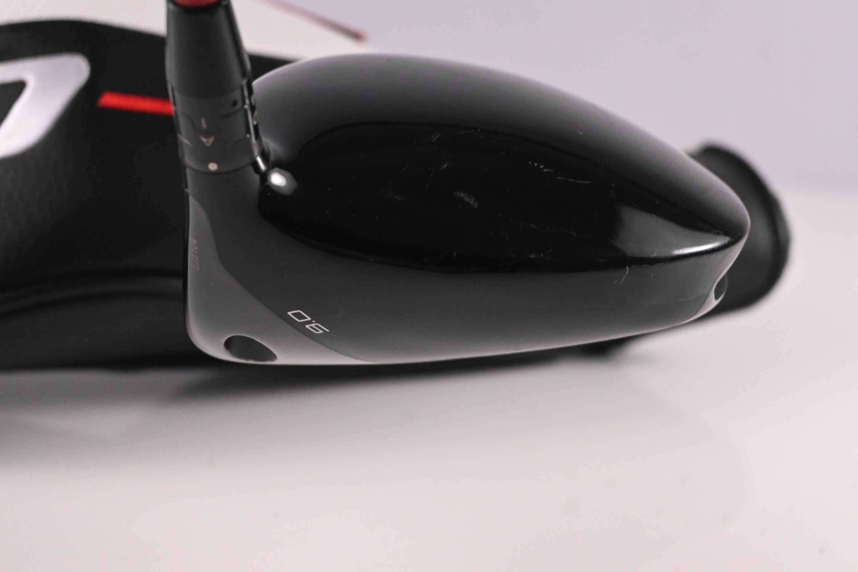 Titleist GT2 Driver / 9 Degree / Regular Flex Denali Red 50 Shaft