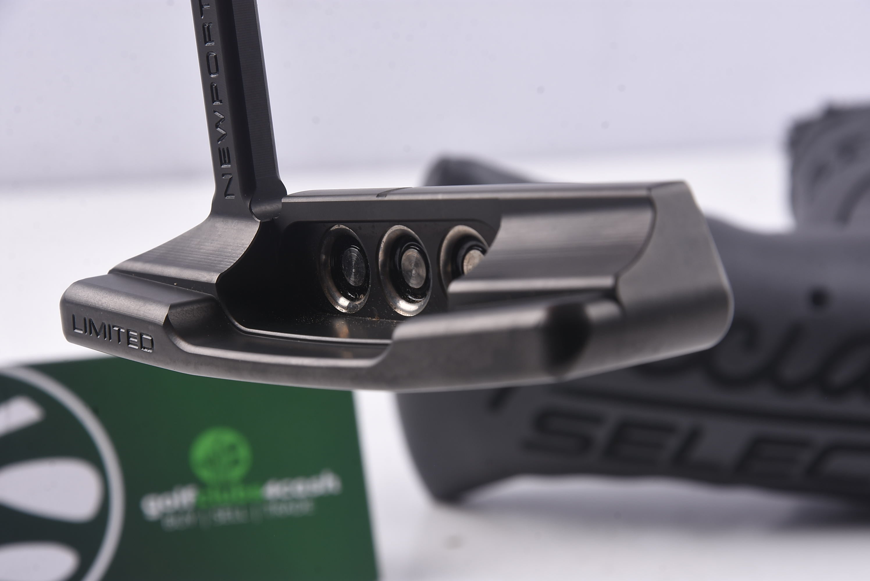 Scotty Cameron Special Select Jet Set Newport Putter / 34 Inch