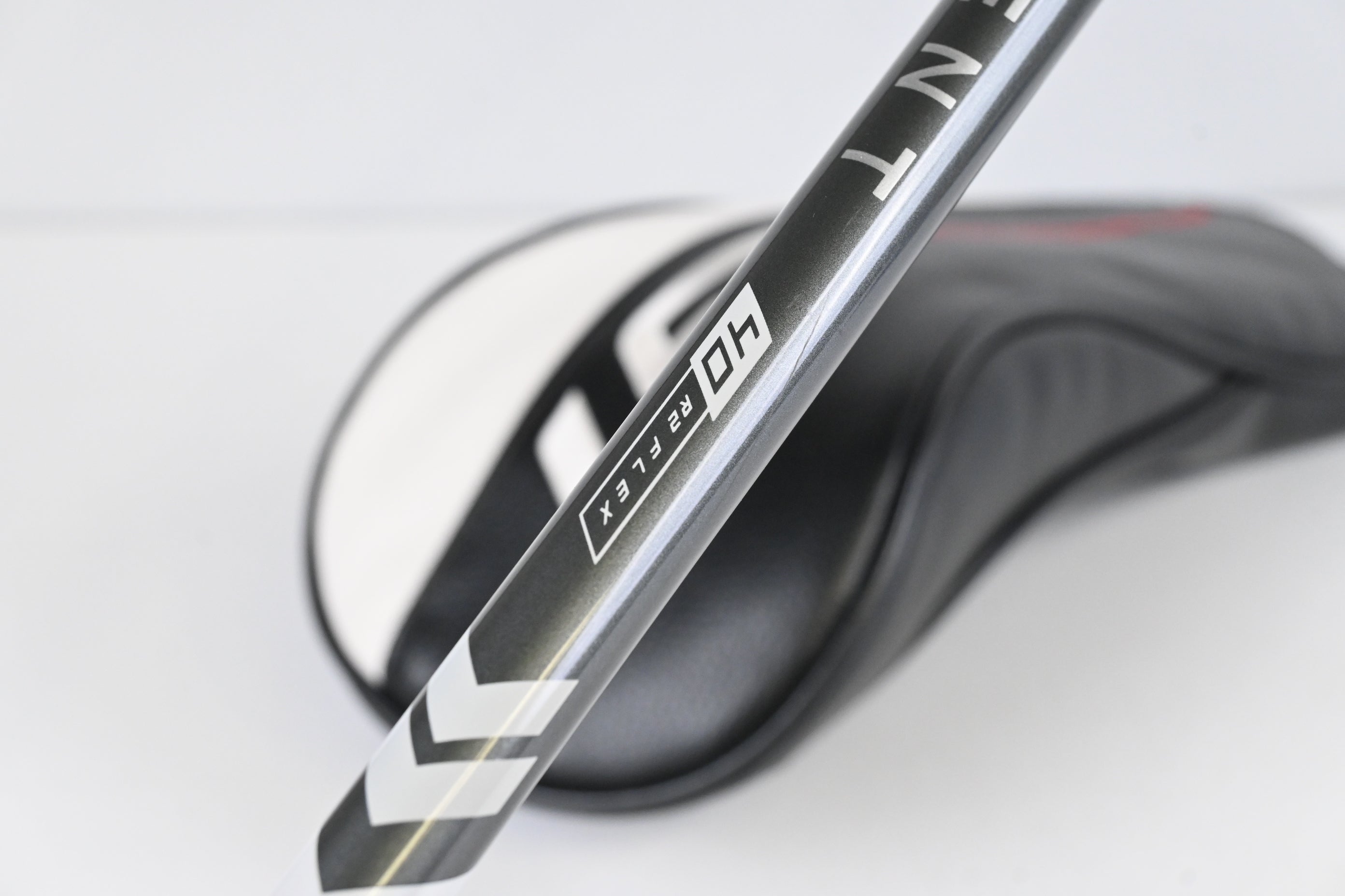 Titleist GT2 Driver / 9 Degree / Senior Flex Aldila Ascent 40 Shaft