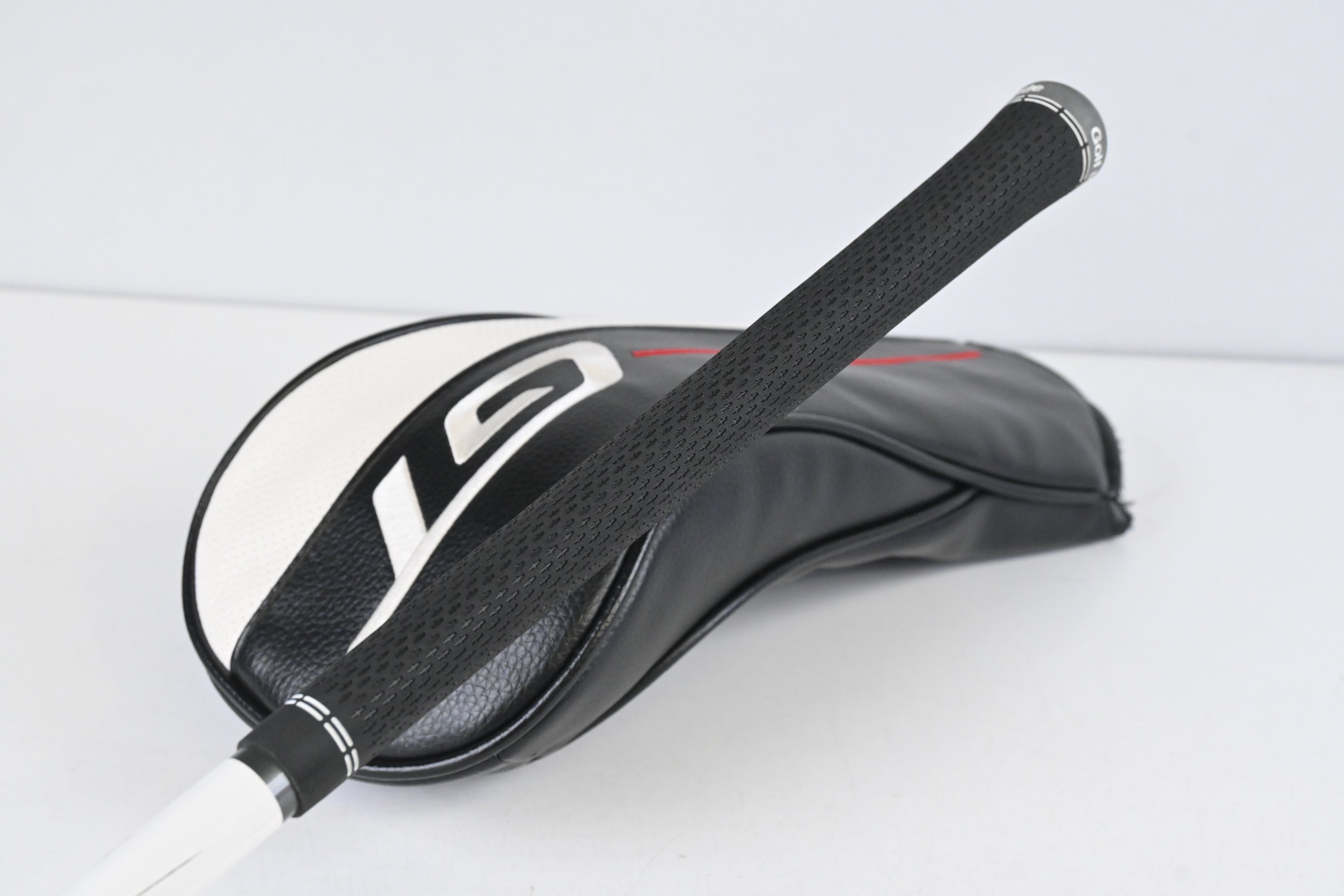 Titleist GT2 Driver / 9 Degree / Senior Flex Aldila Ascent 40 Shaft