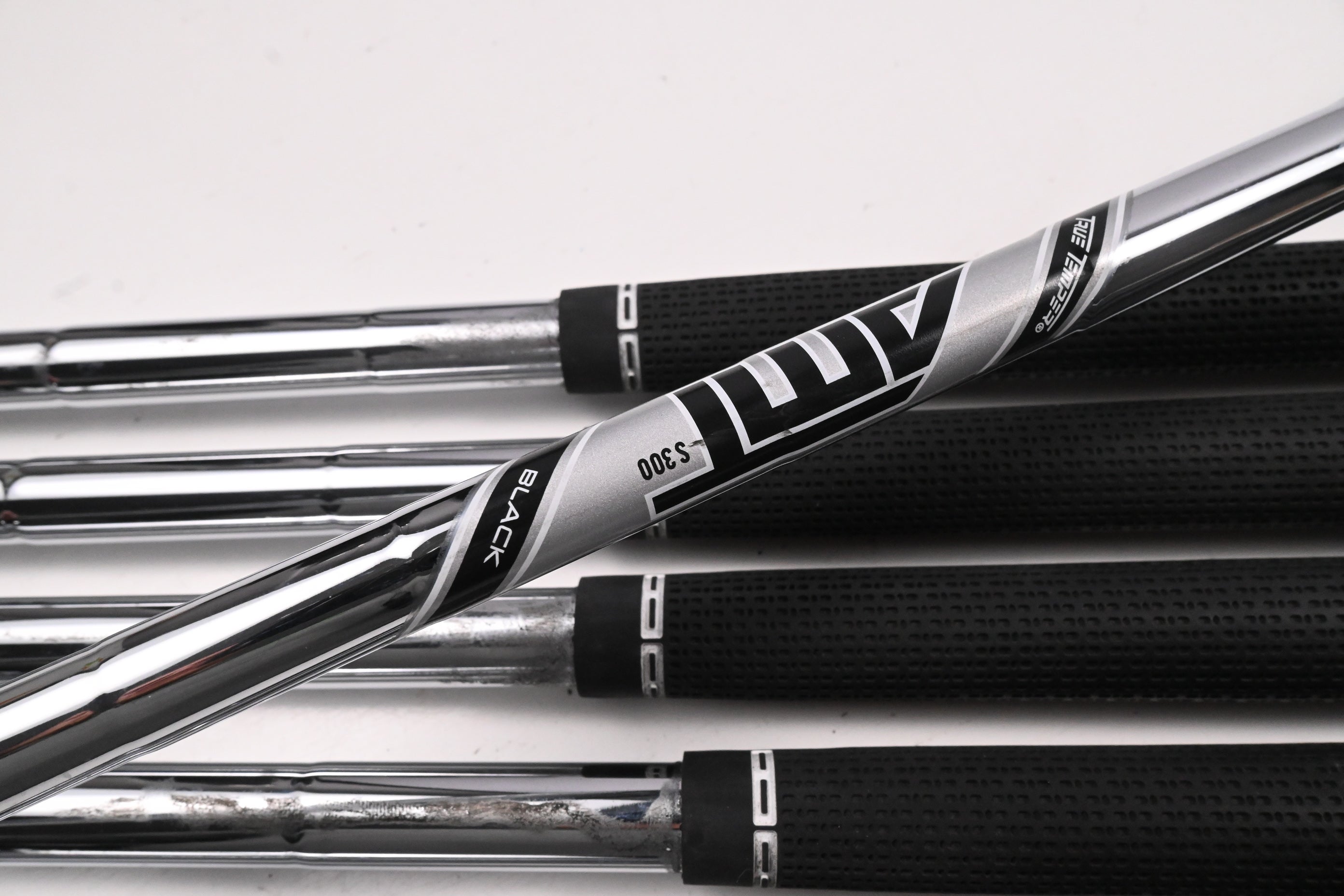 Titleist T200 2023 Irons / 5-PW+48° / Stiff Flex AMT Black S300 Shafts