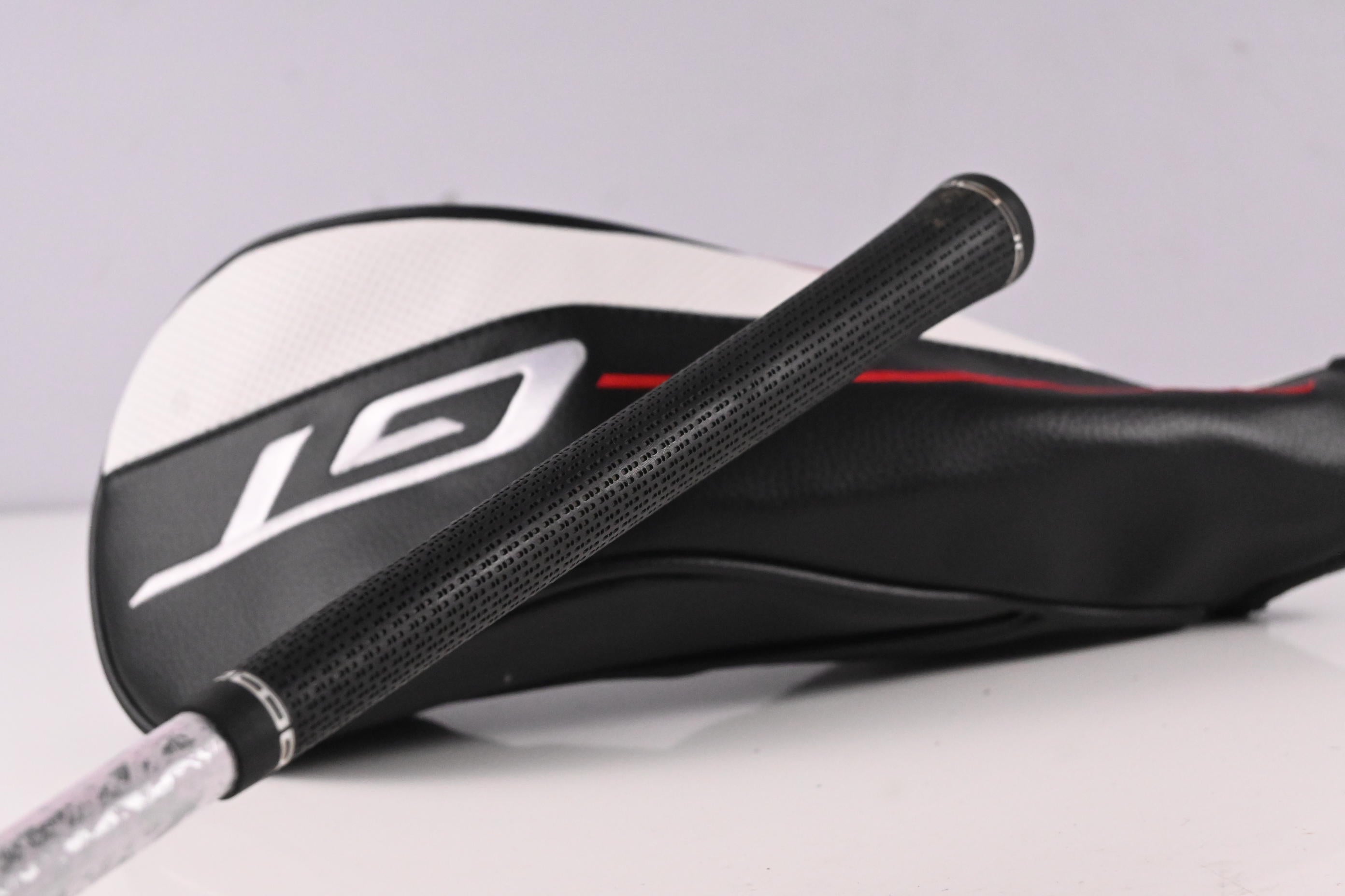 Titleist GT2 Driver / 9 Degree / Regular Flex Denali Red 50 Shaft