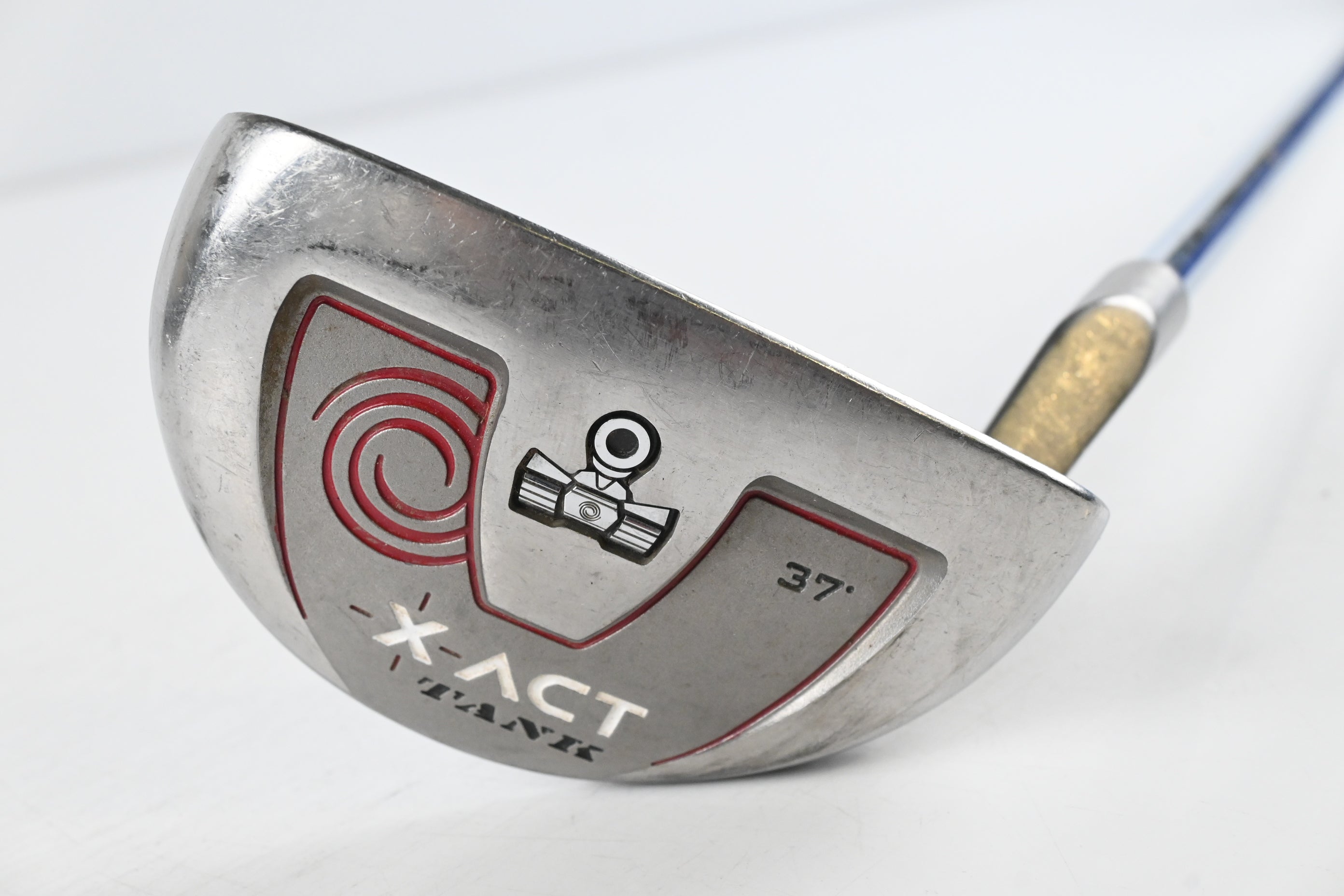 Odyssey X-Act Tank Chipper / 37 Degree / Wedge Flex Odyssey Shaft