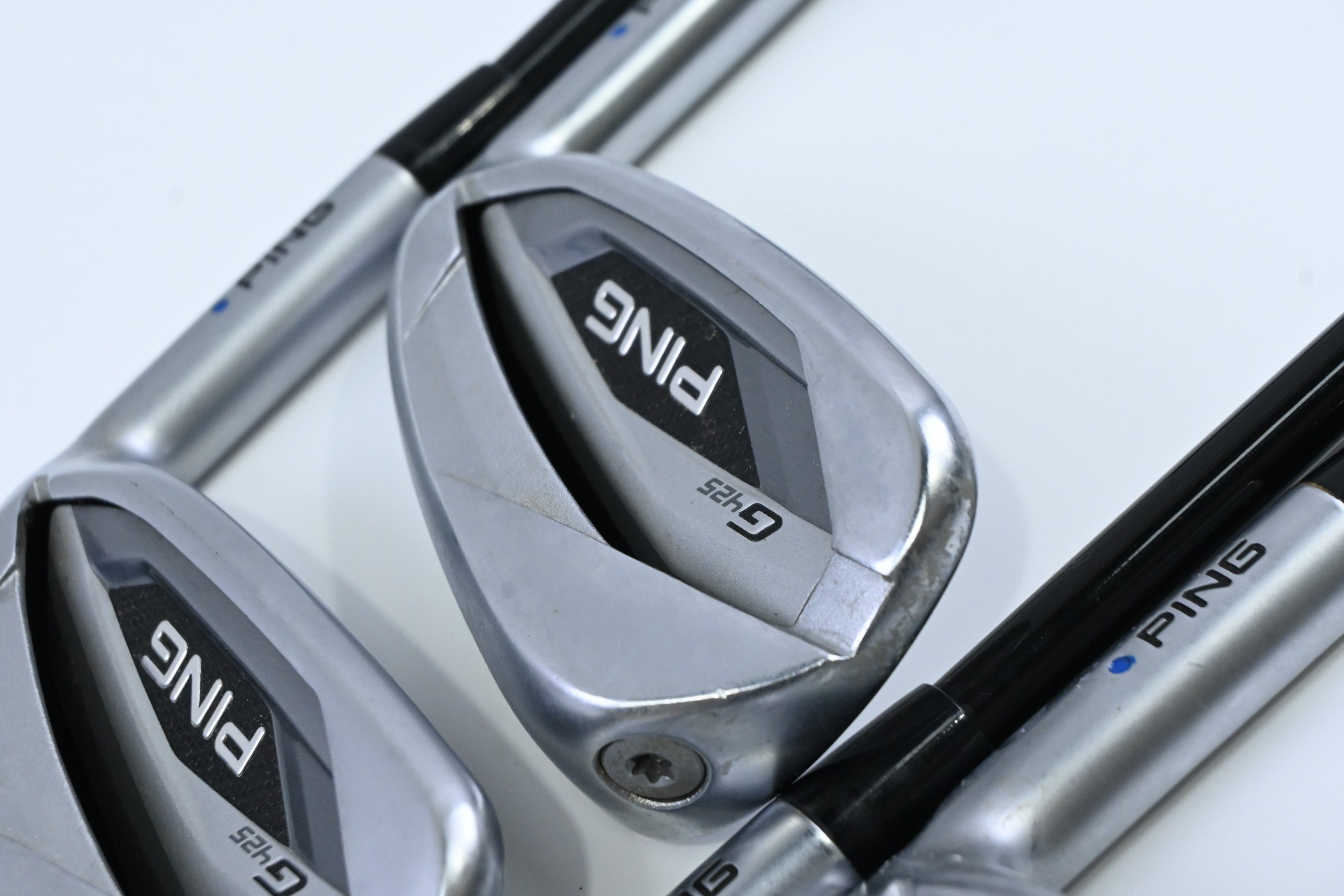 Ping G425 Irons / 7-PW / Blue Dot / Senior Flex Ping Alta Distanza 40 Shafts