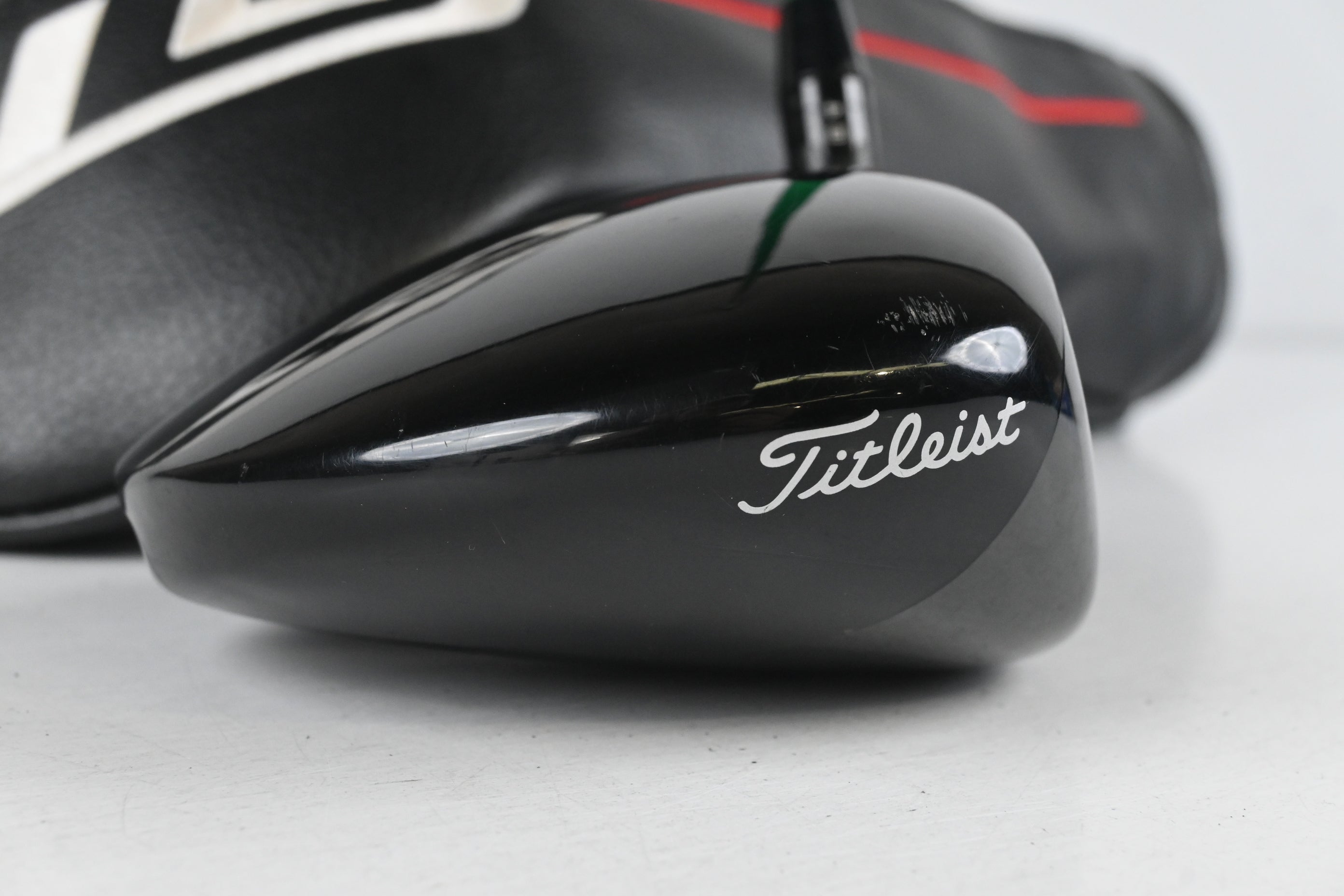 Titleist GT2 Driver / 9 Degree / Stiff Flex Accra GX 250 Shaft