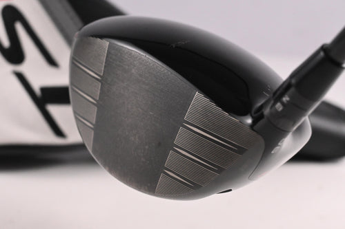 Titleist TSR3 Driver / 9 Degree / Regular Flex Diamana M+ Red 50 Shaft