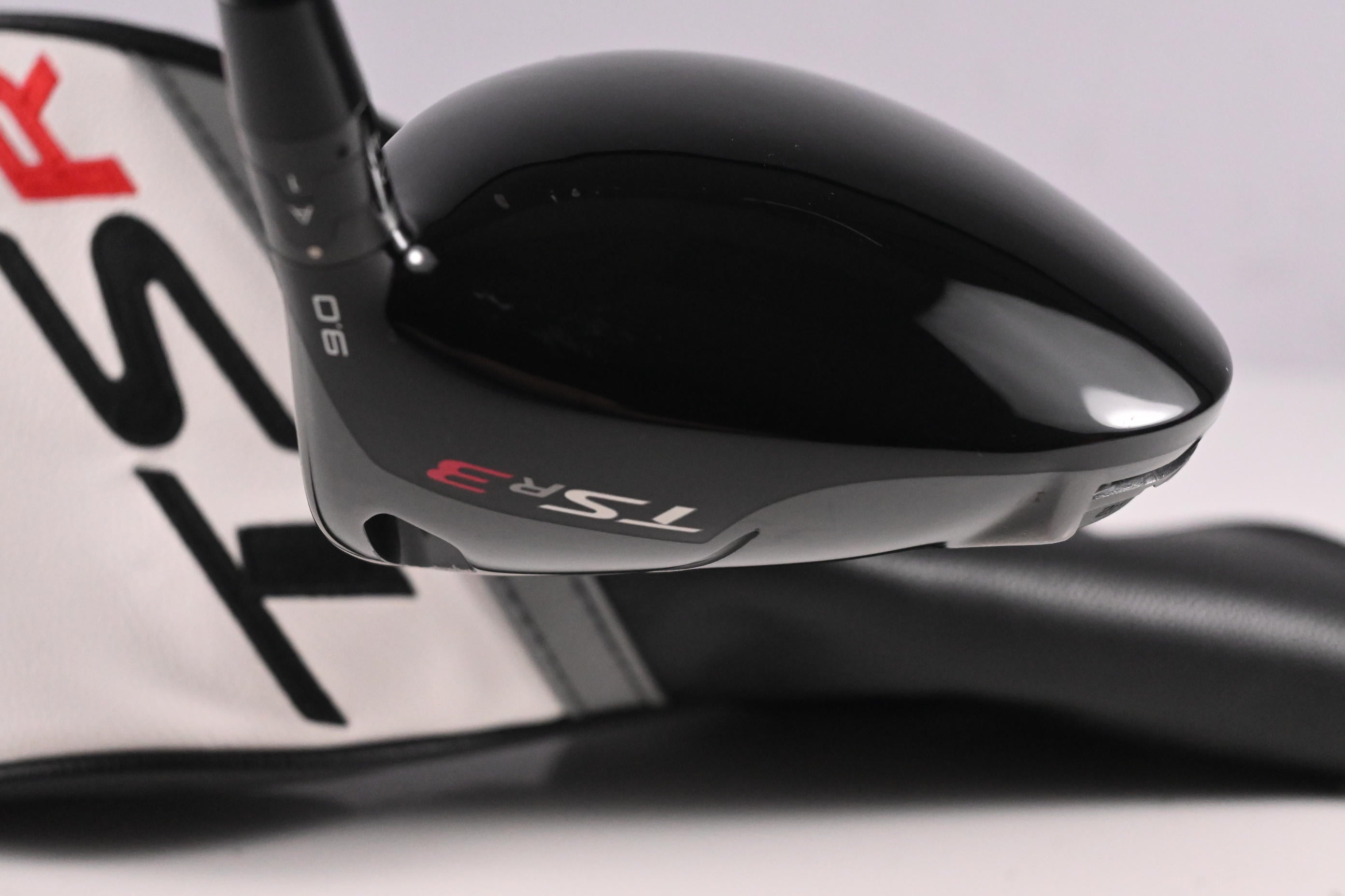 Titleist TSR3 Driver / 9 Degree / Regular Flex Diamana M+ Red 50 Shaft