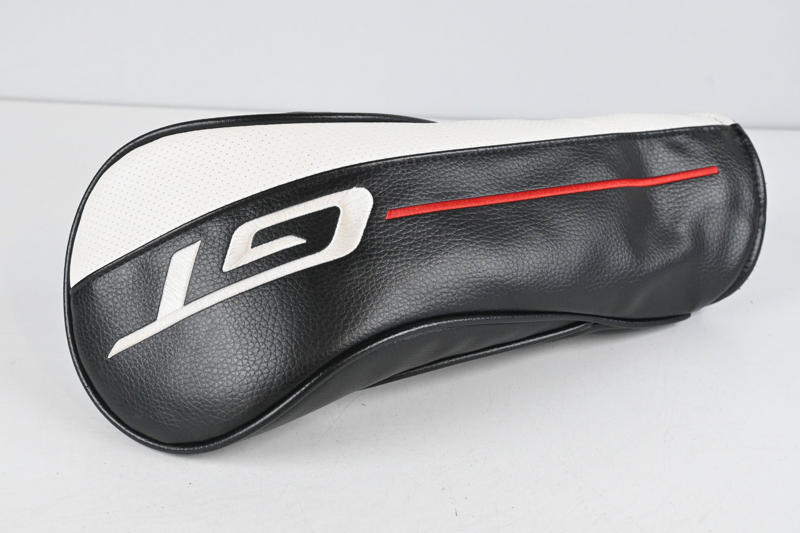 Titleist GT2 Driver / 9 Degree / Stiff Flex Accra GX 250 Shaft