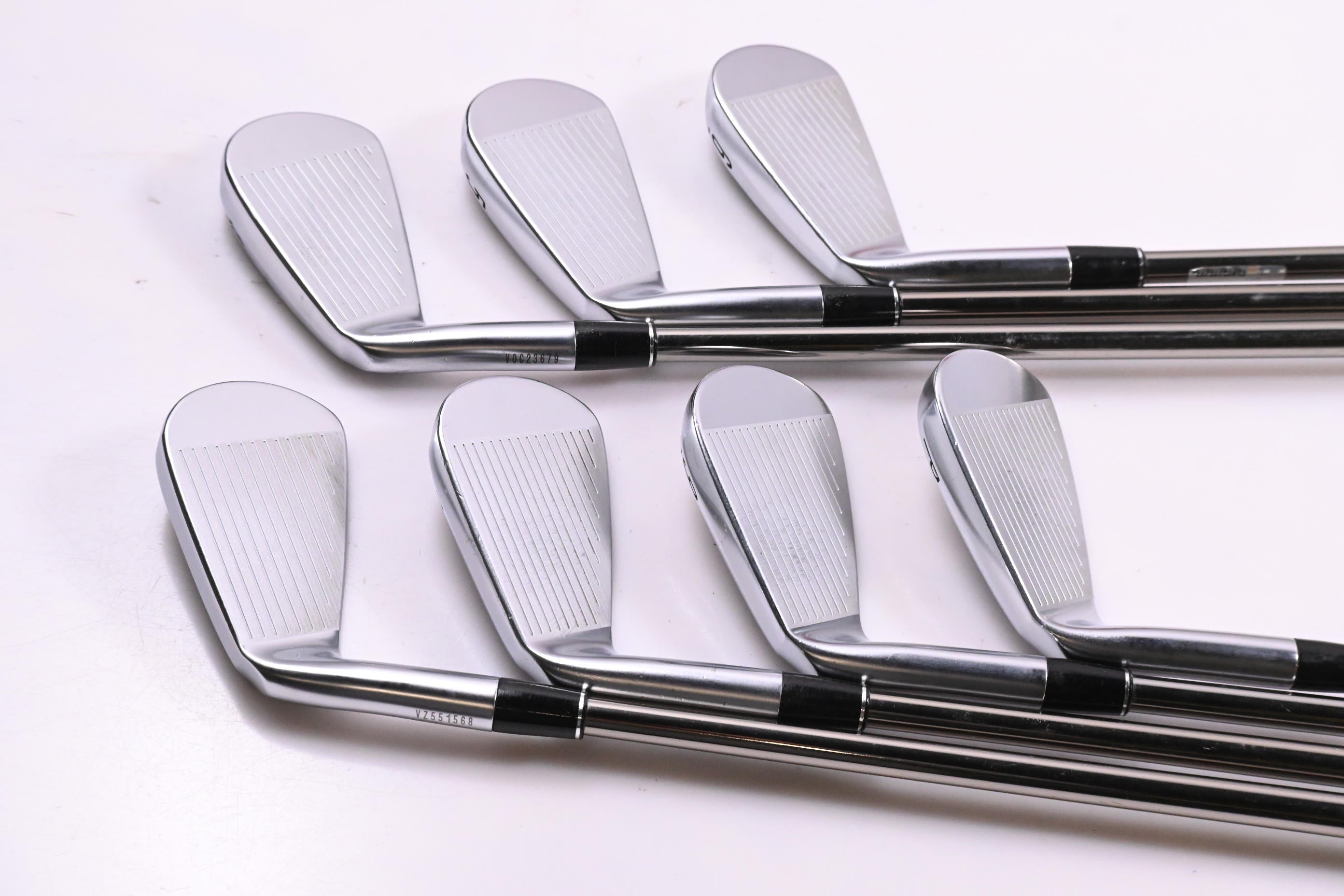 Srixon ZXi7 Irons / 4-PW / Regular Flex UST Recoil 95 Shafts