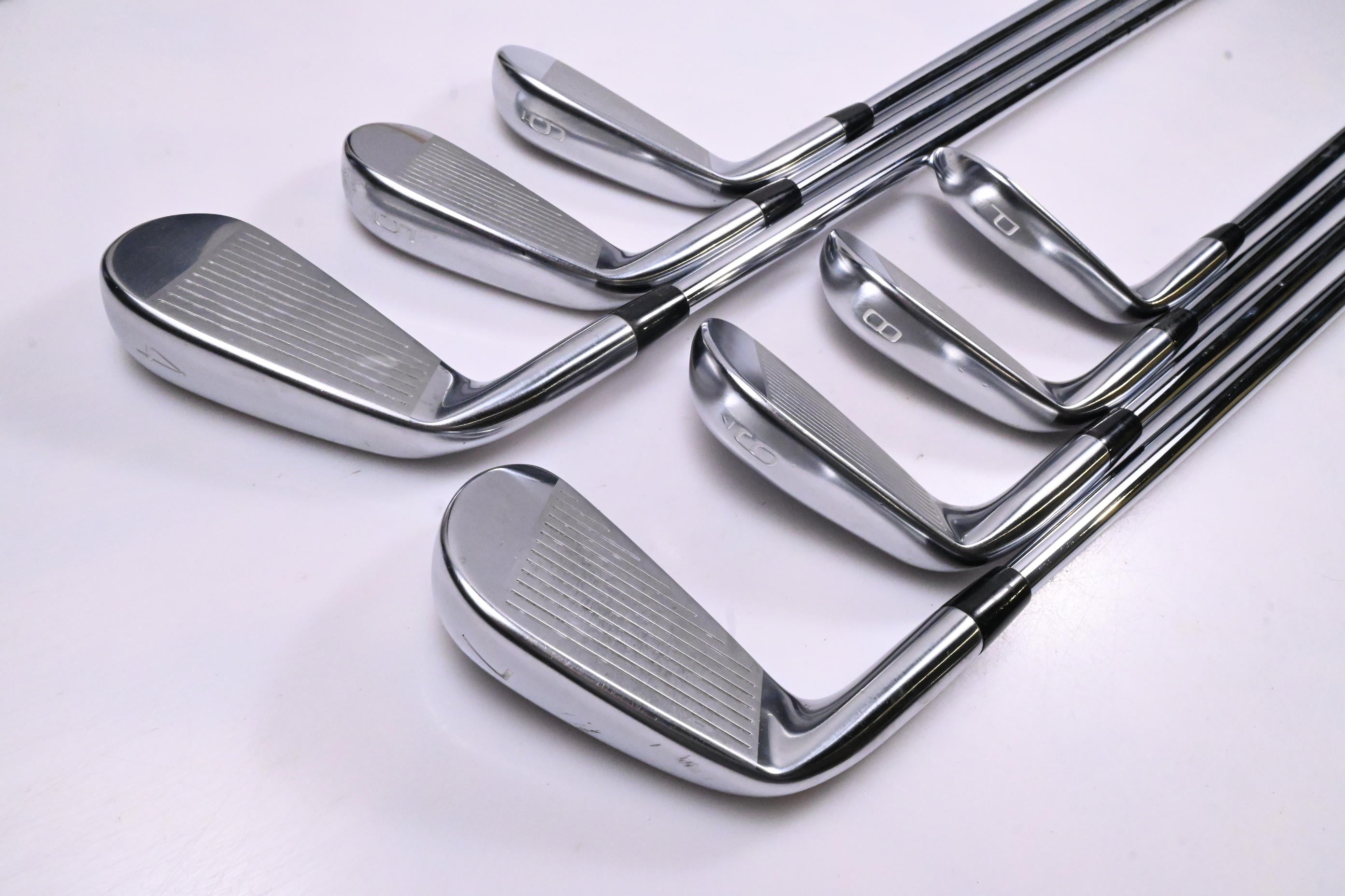 Mizuno Pro 245 Irons / 4-PW / Regular Flex Dynamic Gold 105 R300 Shafts