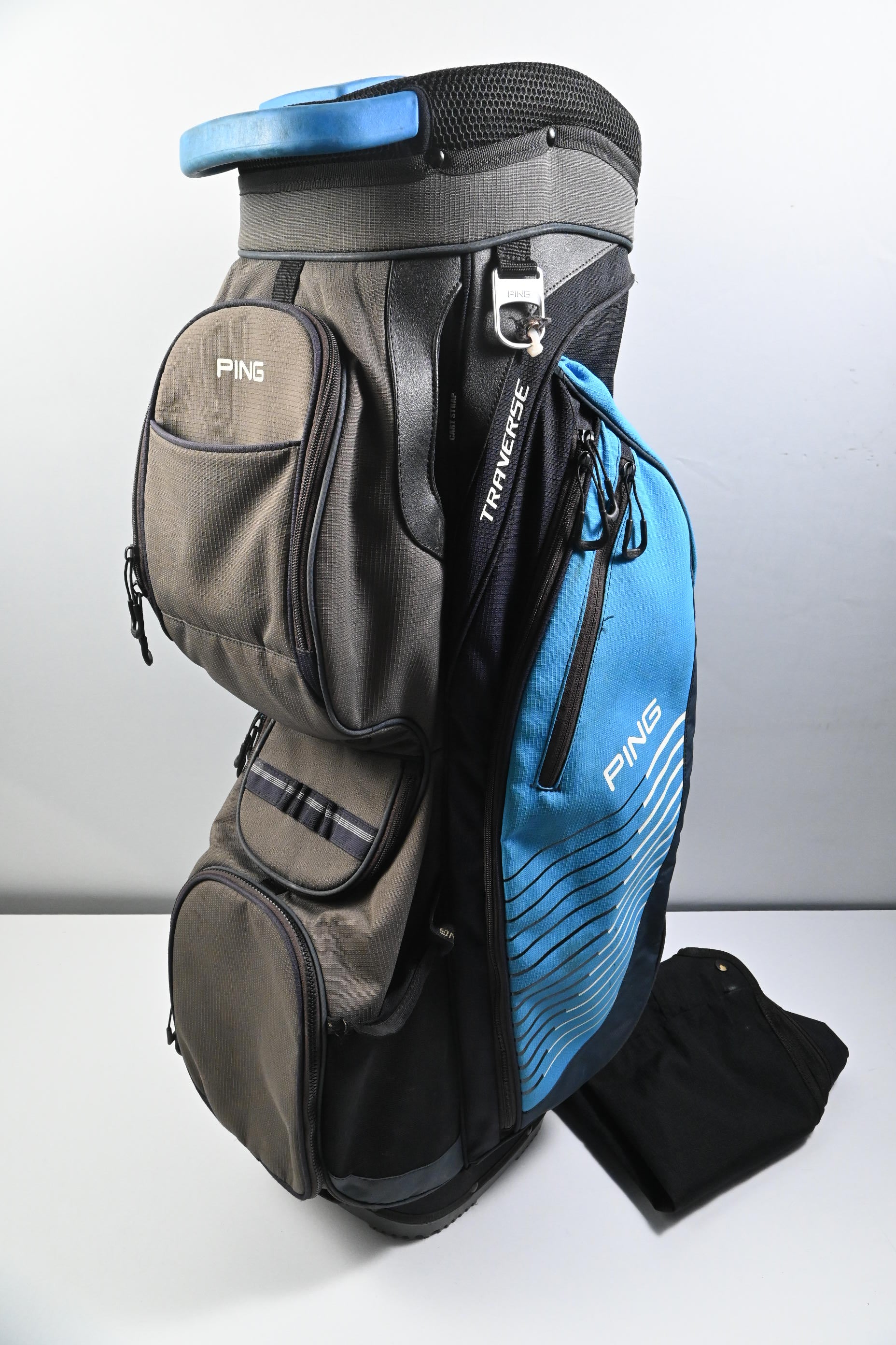 Ping Traverse Carry Bag / 14-Way Divider / Black, Blue