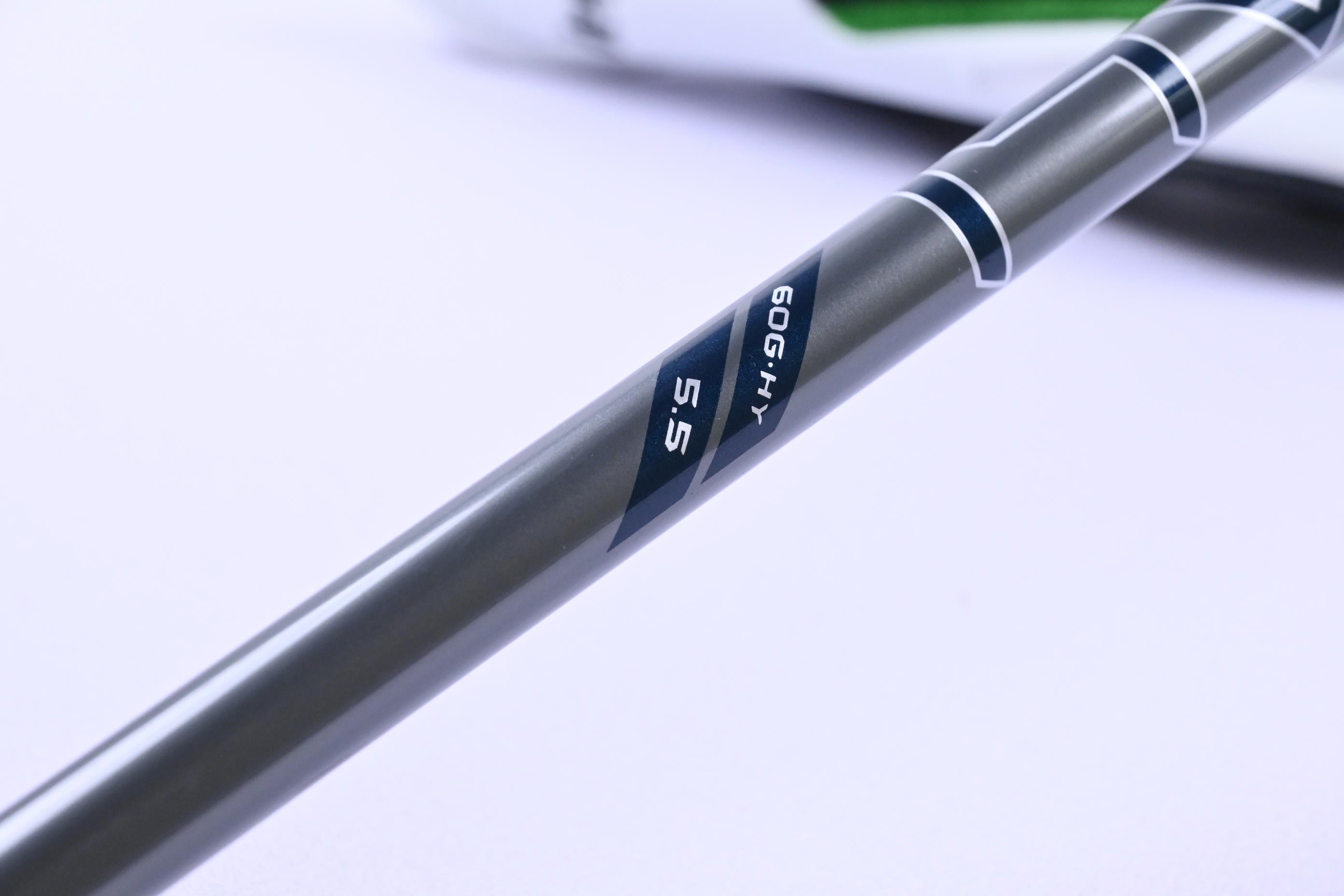 Callaway Elyte #4 Hybrid / 22 Degree / Regular Flex Denali Charcoal 60 Shaft