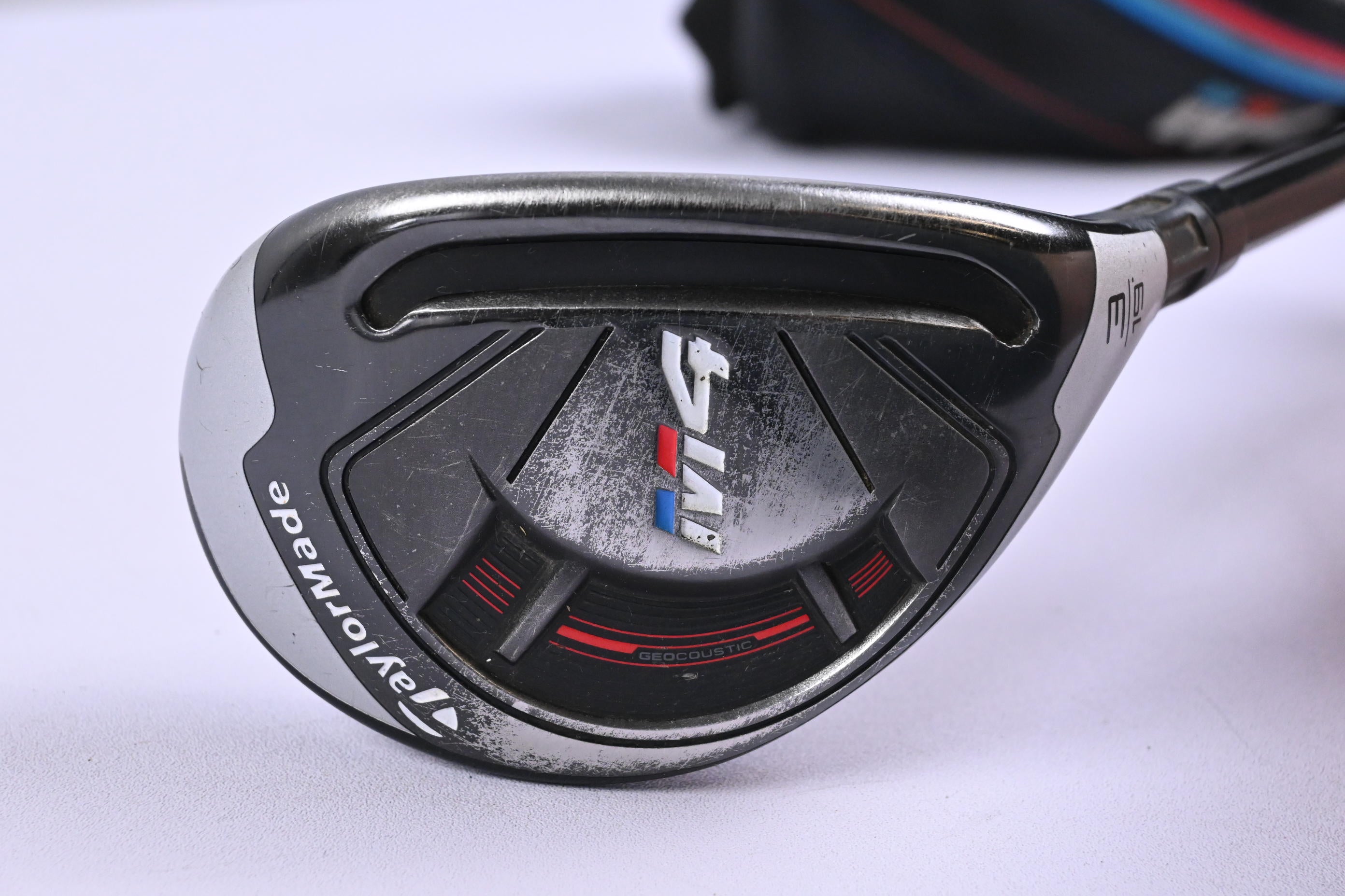 Taylormade M4 #3 Hybrid / 19 Degree / Stiff Flex Fujikura Atoms Red 7 Shaft