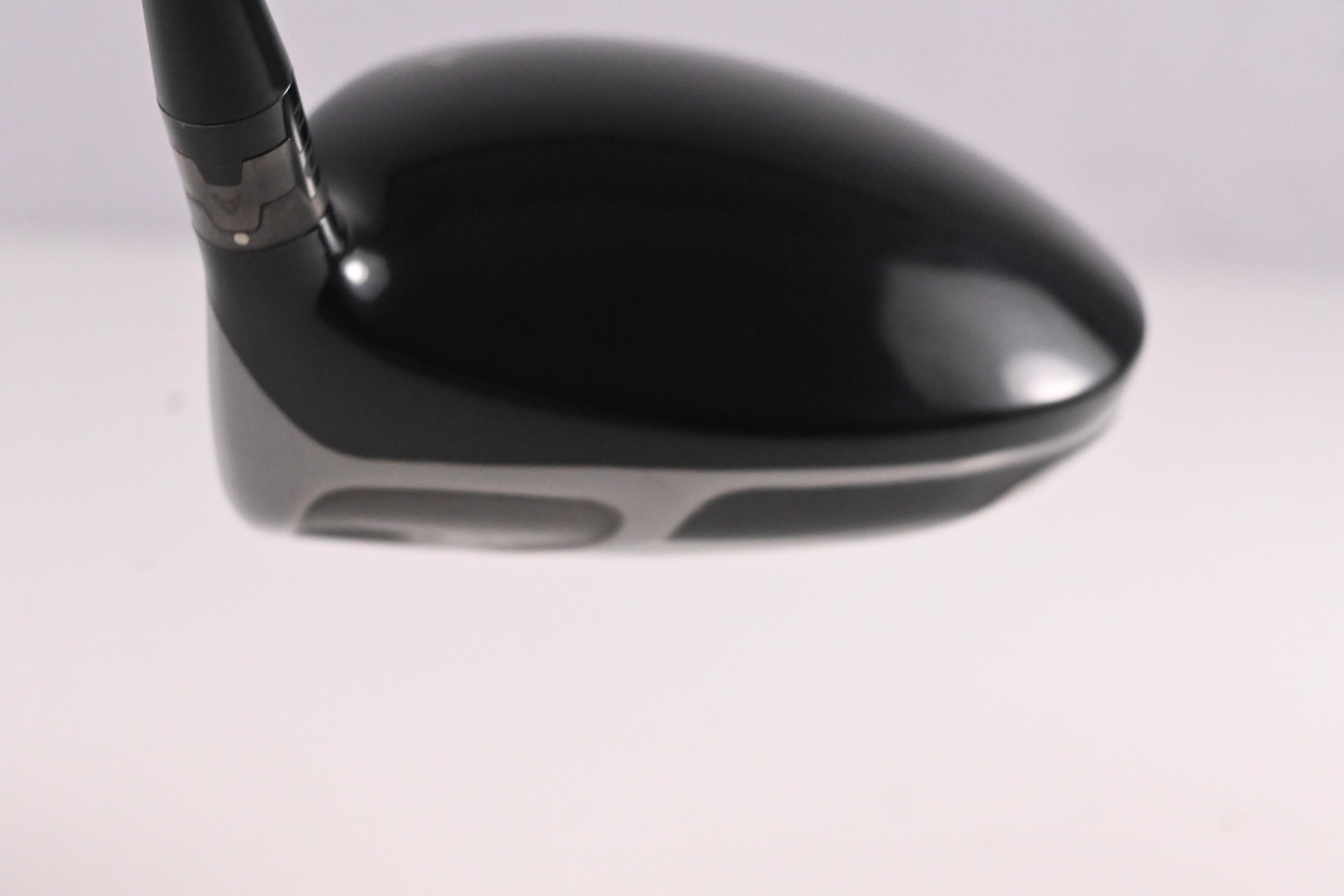 Titleist 910 D3 Driver / 9.5 Degree / Regular Flex Diamana Kai'Li 65 Shaft