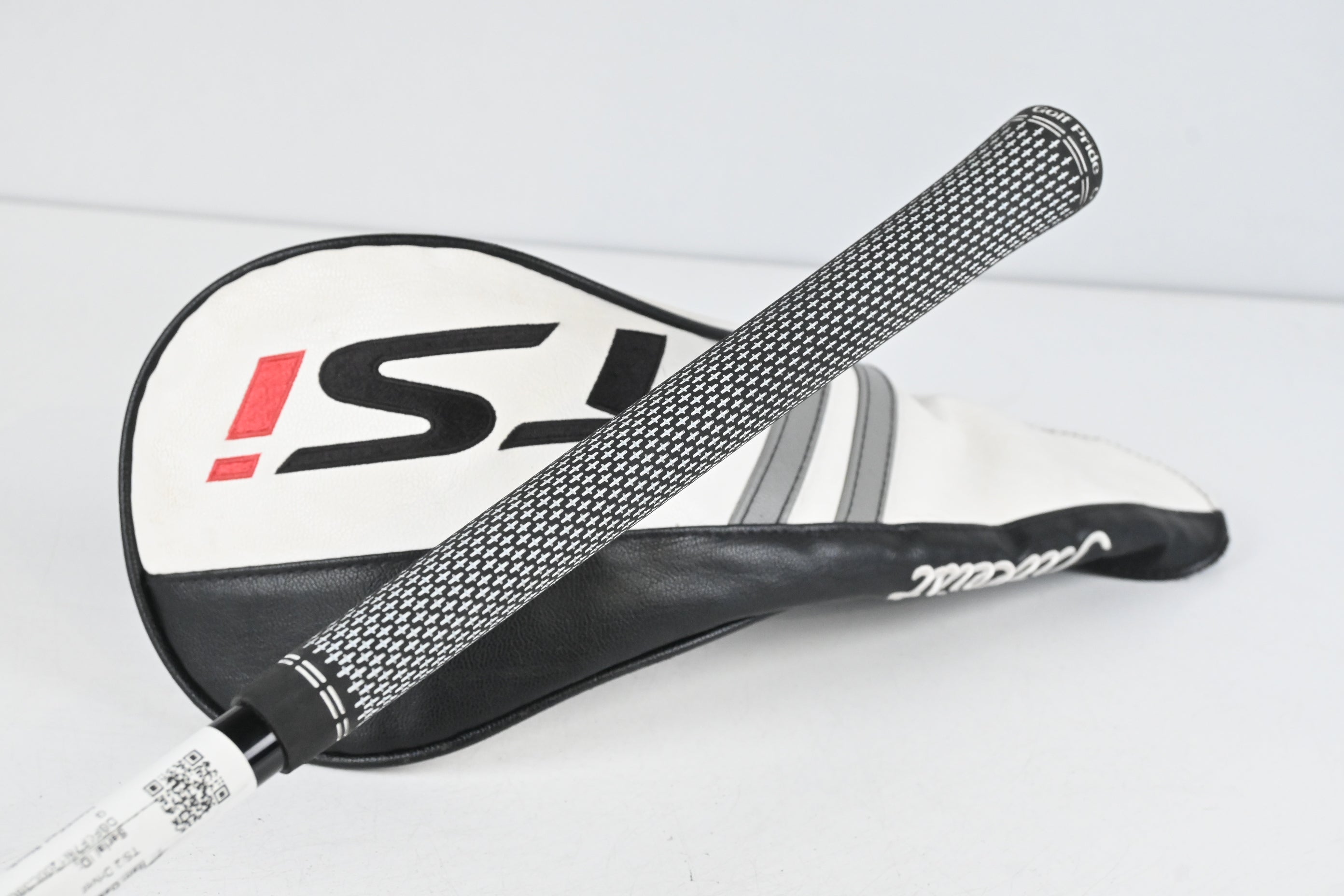 Titleist TSi2 Driver / 9 Degree / Stiff Flex HZRDUS Smoke Black RDX 60 Shaft
