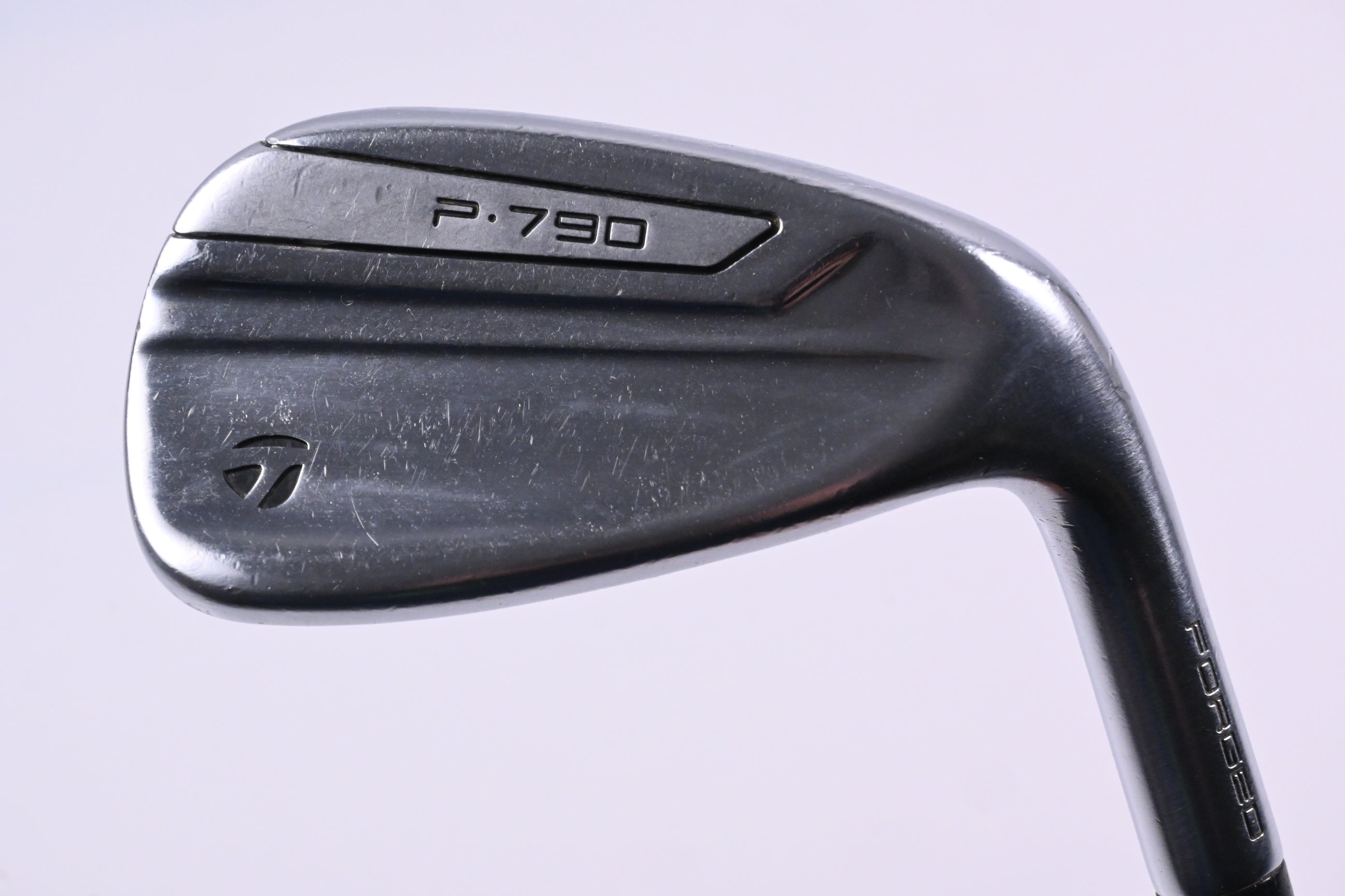 Taylormade P790 2017 Pitching Wedge / 45 Degree / Regular Flex Dynamic Gold 105